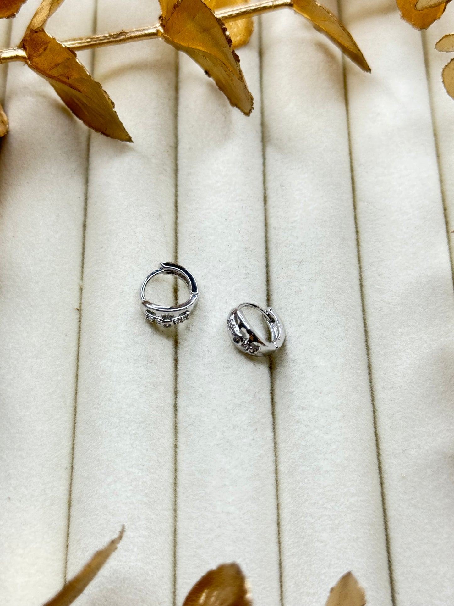 White Gold Earrings 1709