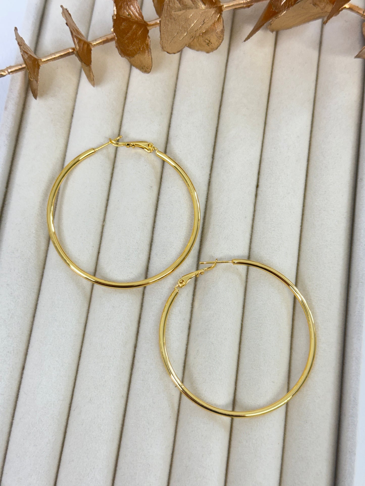 hoop earrings, gold earrings, small gold earrings. earrings australia, affordable earrings, cheap earrings, waterproof earrings, simple earrings