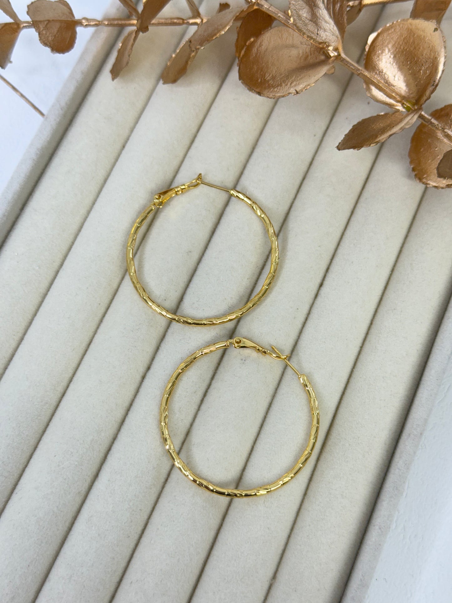 hoop earrings, gold earrings, small gold earrings. earrings australia, affordable earrings, cheap earrings, waterproof earrings, simple earrings