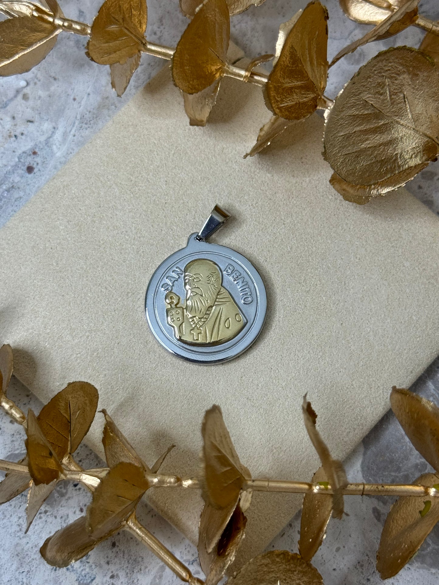 gold pendant, simple pendant, timeless design pendant, pendant for any occasion, cute pendant, versatile pendant, pendant for necklace, bold pendant, statement pendant, religious pendant, cross pendant, faith pendant