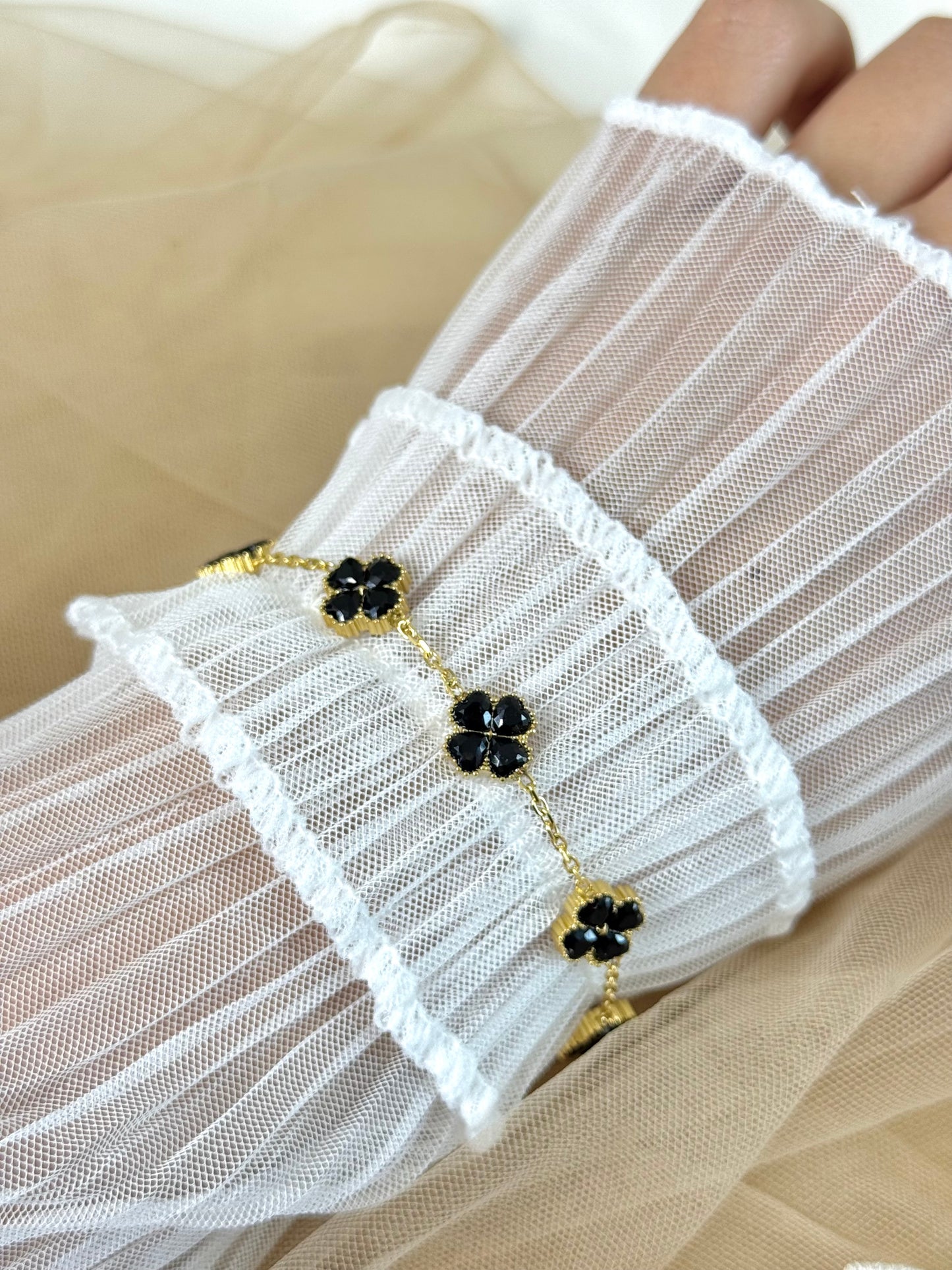 cute clover bracelet, small black clover bracelet, shiny clover, black sparkle, coloured bracelet