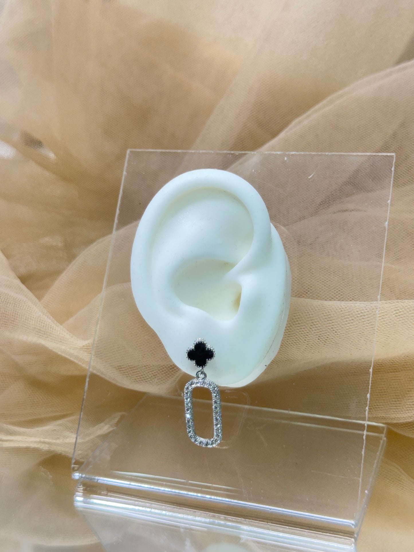 stone earrings, white gold earrings, drop earrings, australia earrings, simple earrings, stud earrings, sparkling earrings, affordable earrings, cheap earrings, waterproof earrings, black flower earrings, flower earrings, black earrings with silver, black earrings