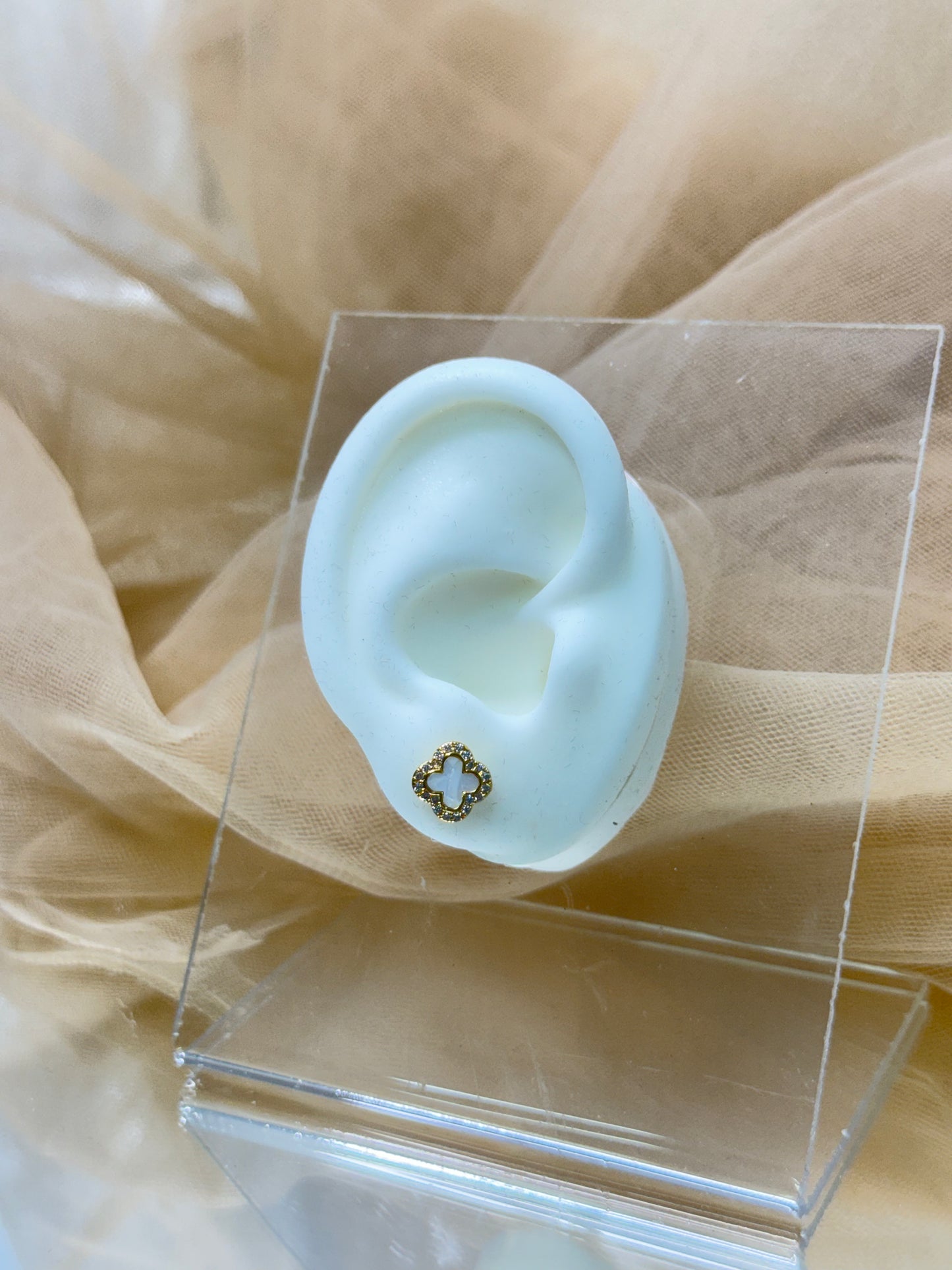 yellow gold earrings, drop earrings, australia earrings, simple earrings, stud earrings, affordable earrings, cheap earrings, waterproof earrings, clover earrings, flower earrings, white flower earrings, white earrings