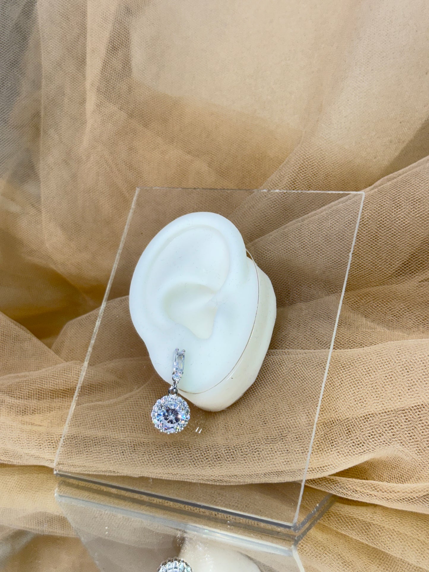 stone earrings, white gold earrings, drop earrings, australia earrings, simple earrings, stud earrings