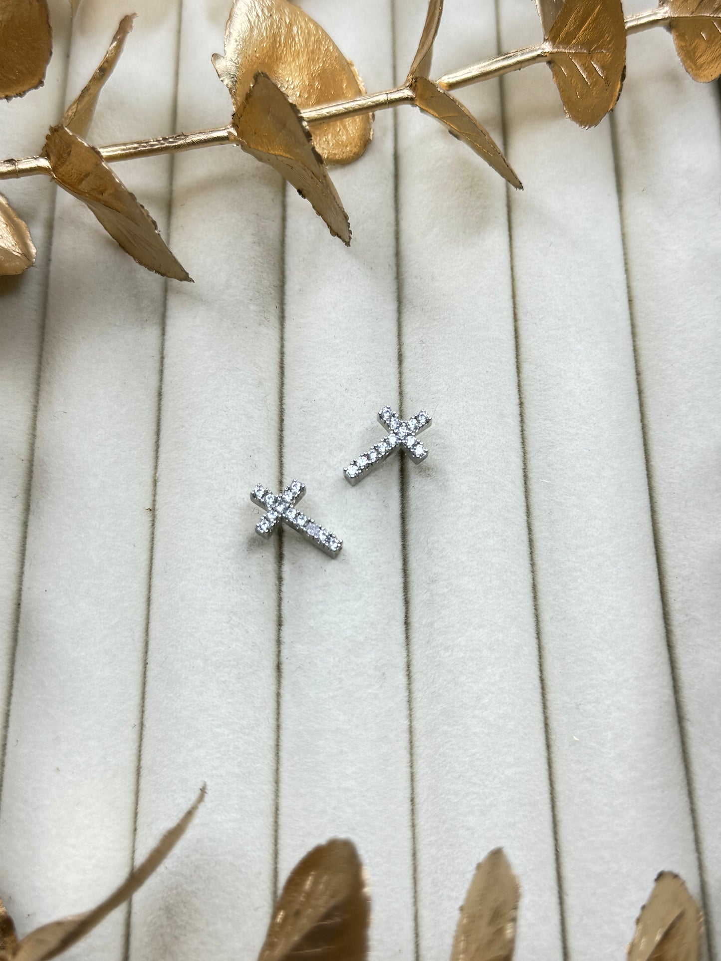 White Gold Earrings 1688