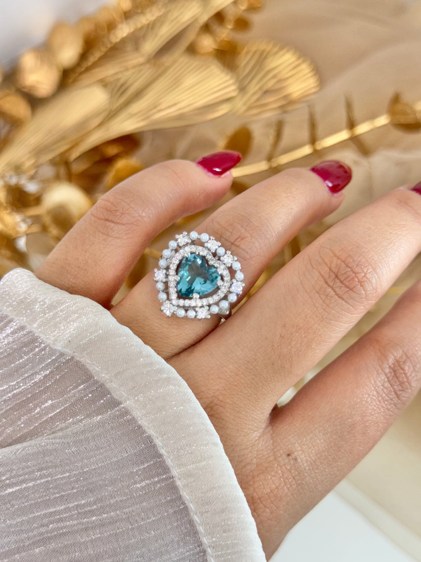 blue ring, simple ring, stone ring, minimal ring, ring for everyday australia, affordable ring in australia, elegant ring, ring for any occasion, heart ring, blue heart ring