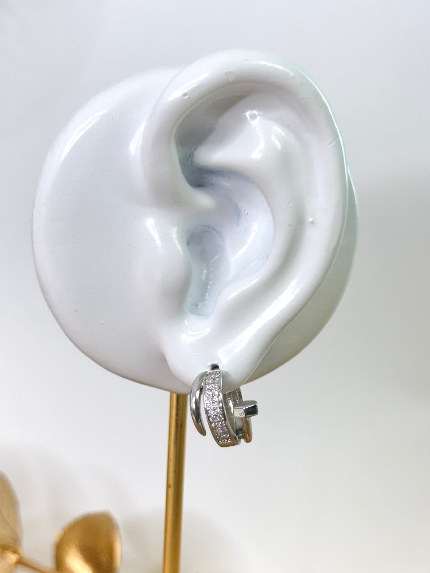 stone earrings, white gold earrings, hoop earrings, australia earrings, simple earrings