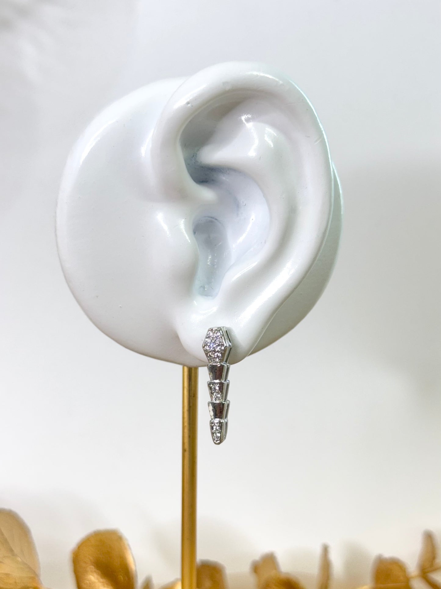 drop earrings, simple earrings, white gold earrings