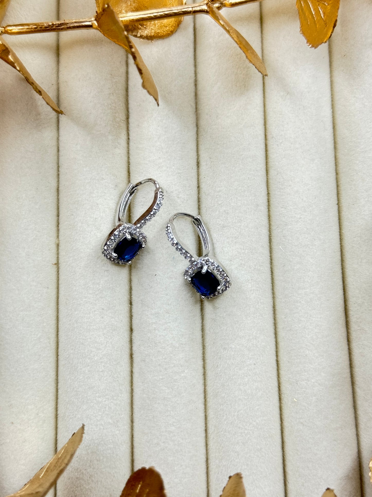White Gold Earrings 1668