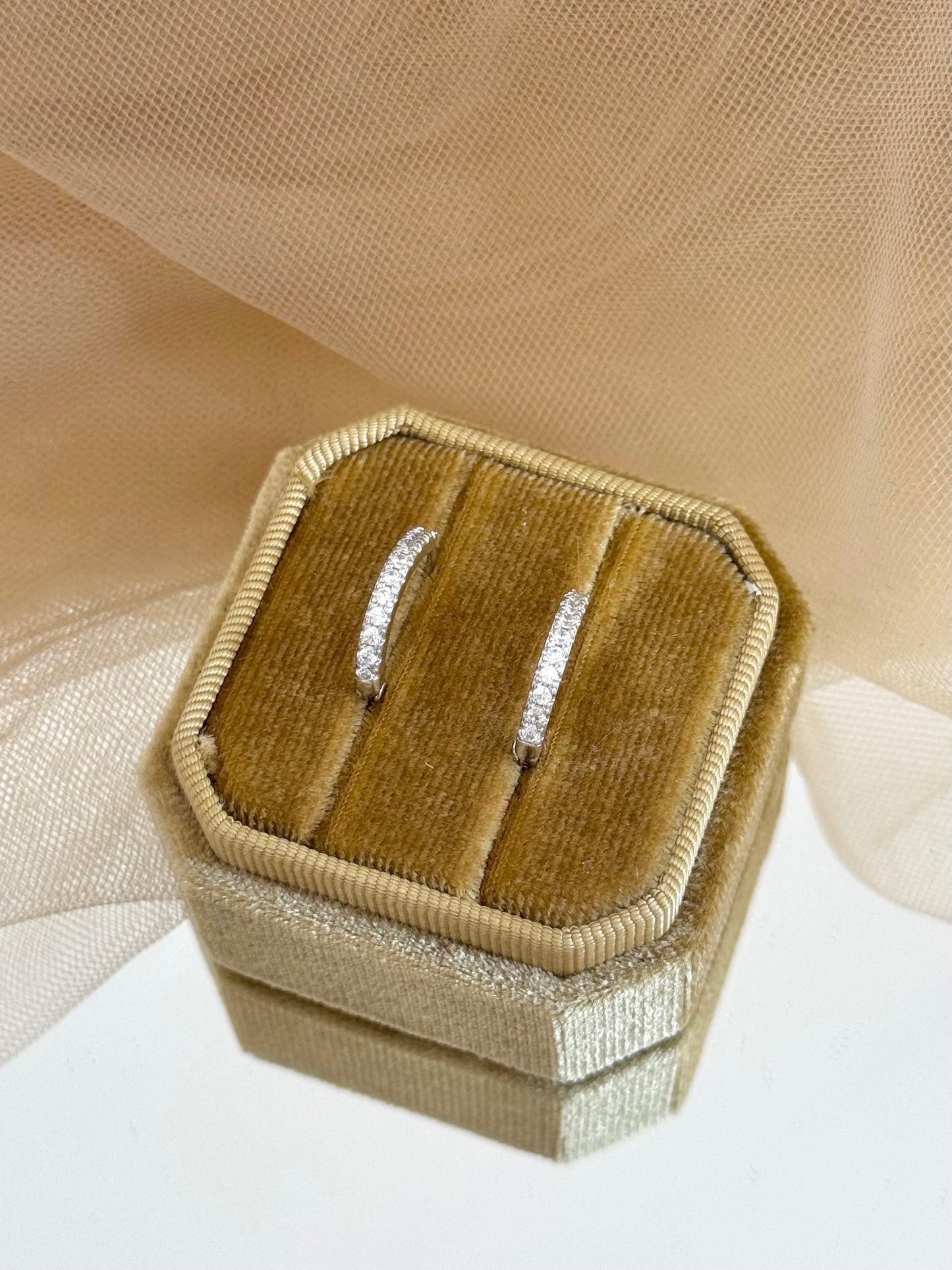 White Gold Earrings 3624