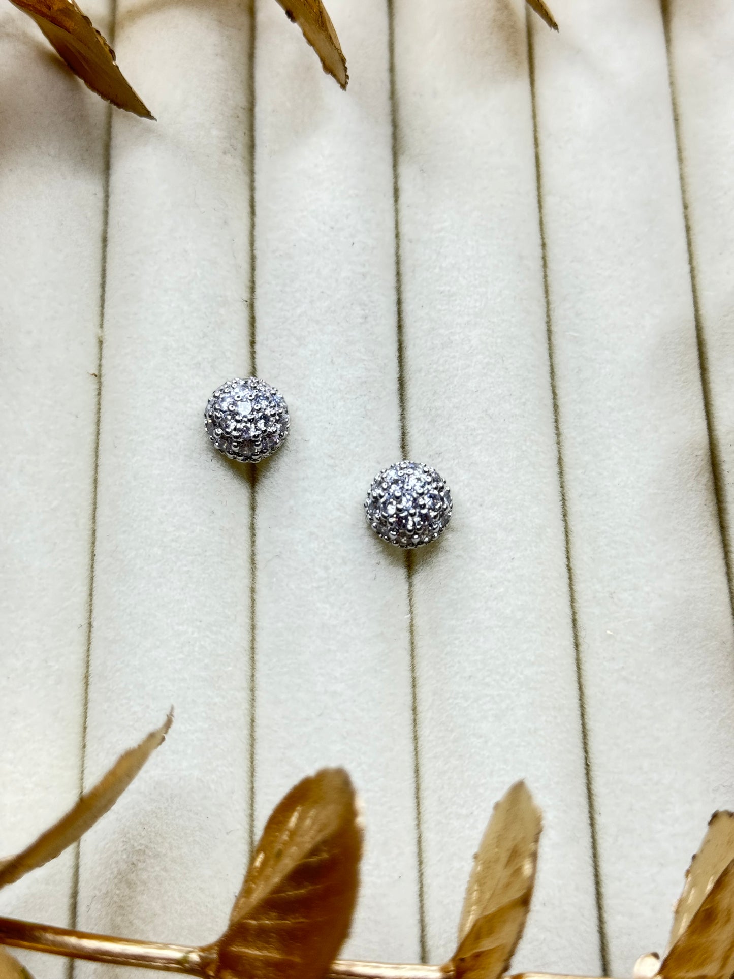 White Gold Earrings 1702