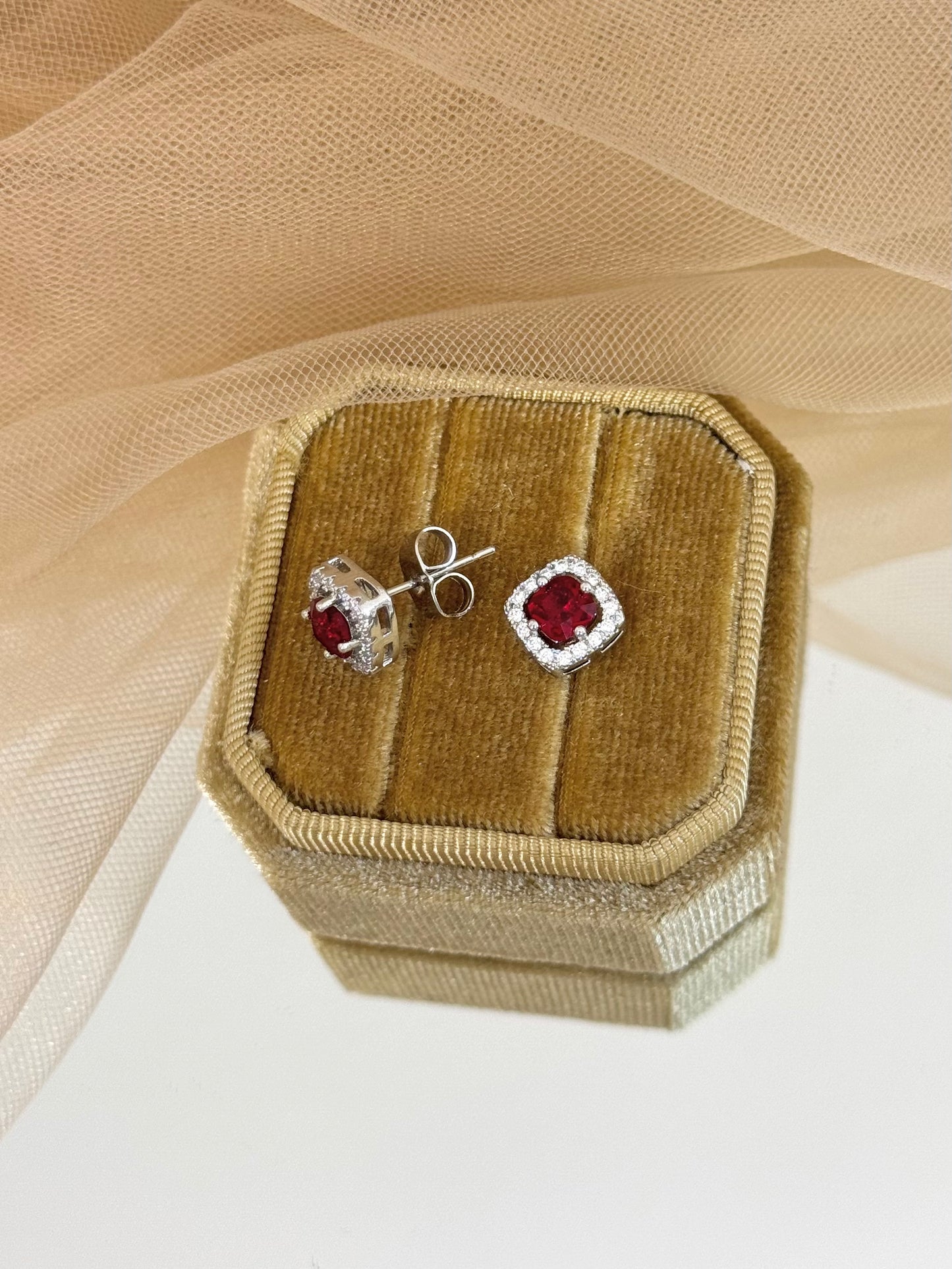 White Gold Earrings 3609