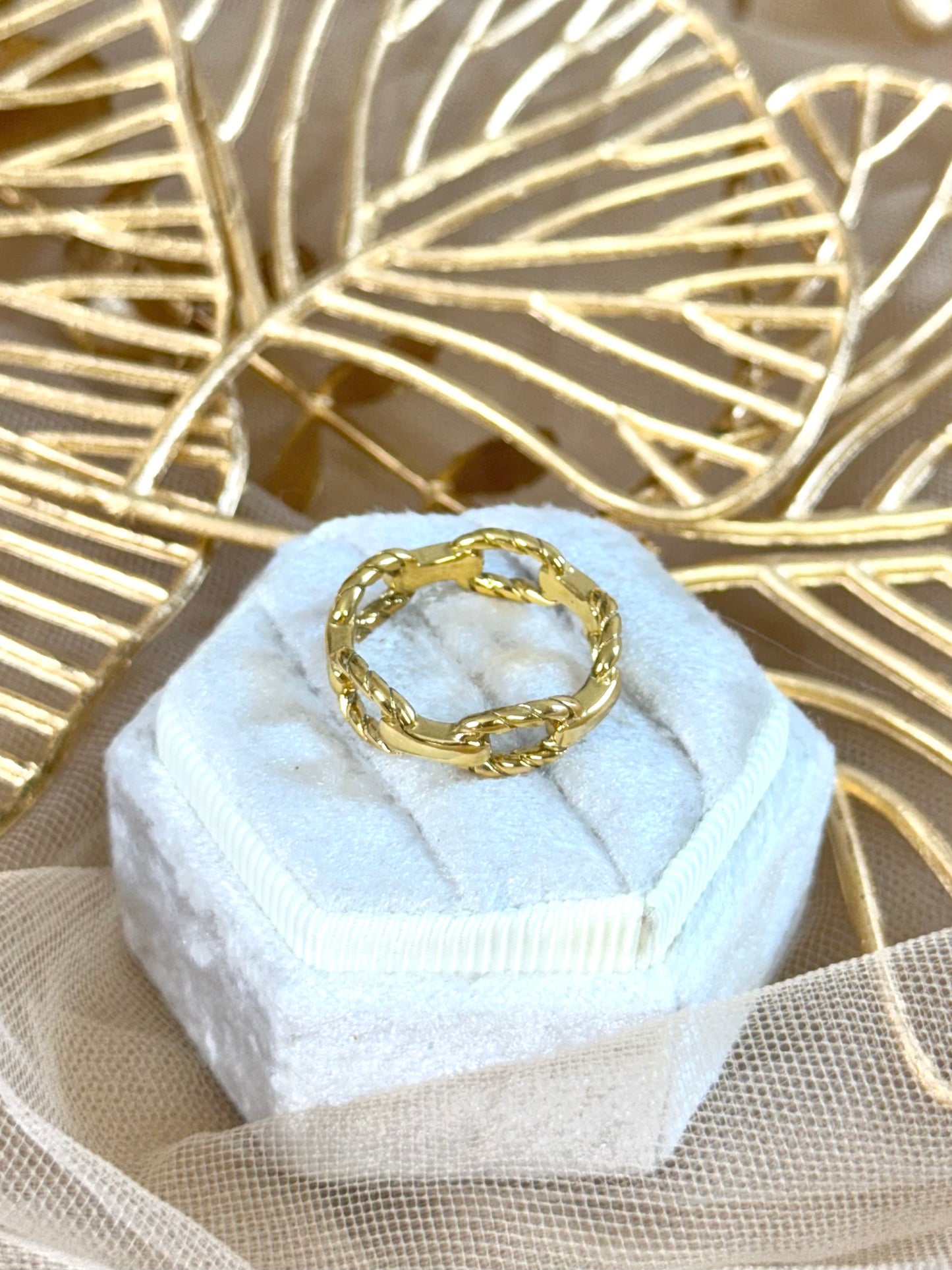 link ring, simple ring, stackable ring, minimal ring, ring for everday australia, affordable ring in australia