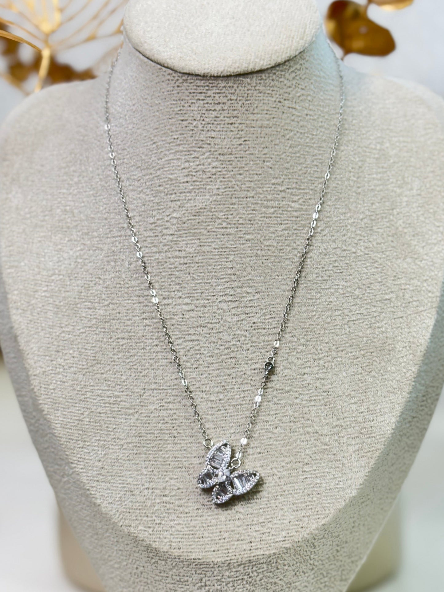 Timeless Jewellery, Simple Necklace, Perfect Gift for Her
Elegant Necklace, Dainty Jewelry, Classic Gold Chain, Fashion Accessories
Sleek Necklace, Trendy Jewellery, Lightweight Chain, Stylish Gift Idea
Statement Necklace, Modern Jewellery, Versatile Chain, Women's Fashion Necklace
Luxury Necklace, Hypoallergenic Jewellery, Durable Chain, Non-Tarnish Necklace
Chic Necklace, Birthday Gift, Anniversary Jewellery, Must-Have Accessory