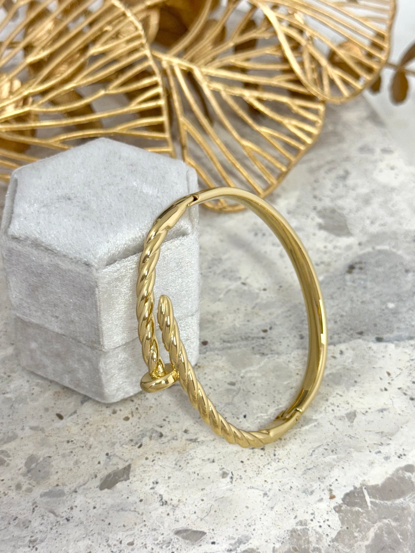 nail bangle, twisted design, twisted bangle, jewellery twisted, nail jewellery, nail design jewellery
