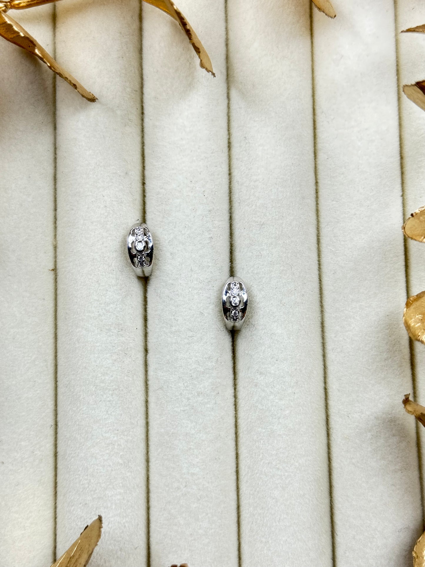 White Gold Earrings 1709