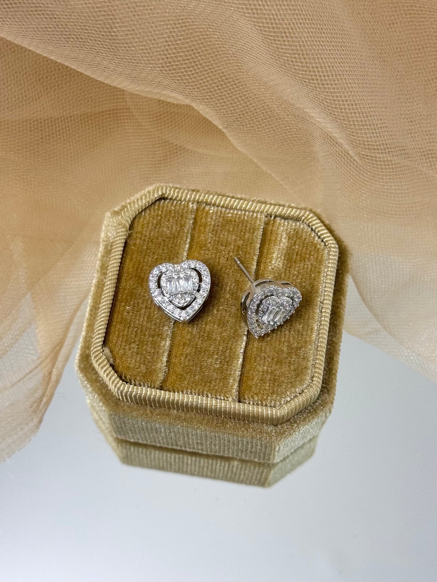 White Gold Earrings 4761