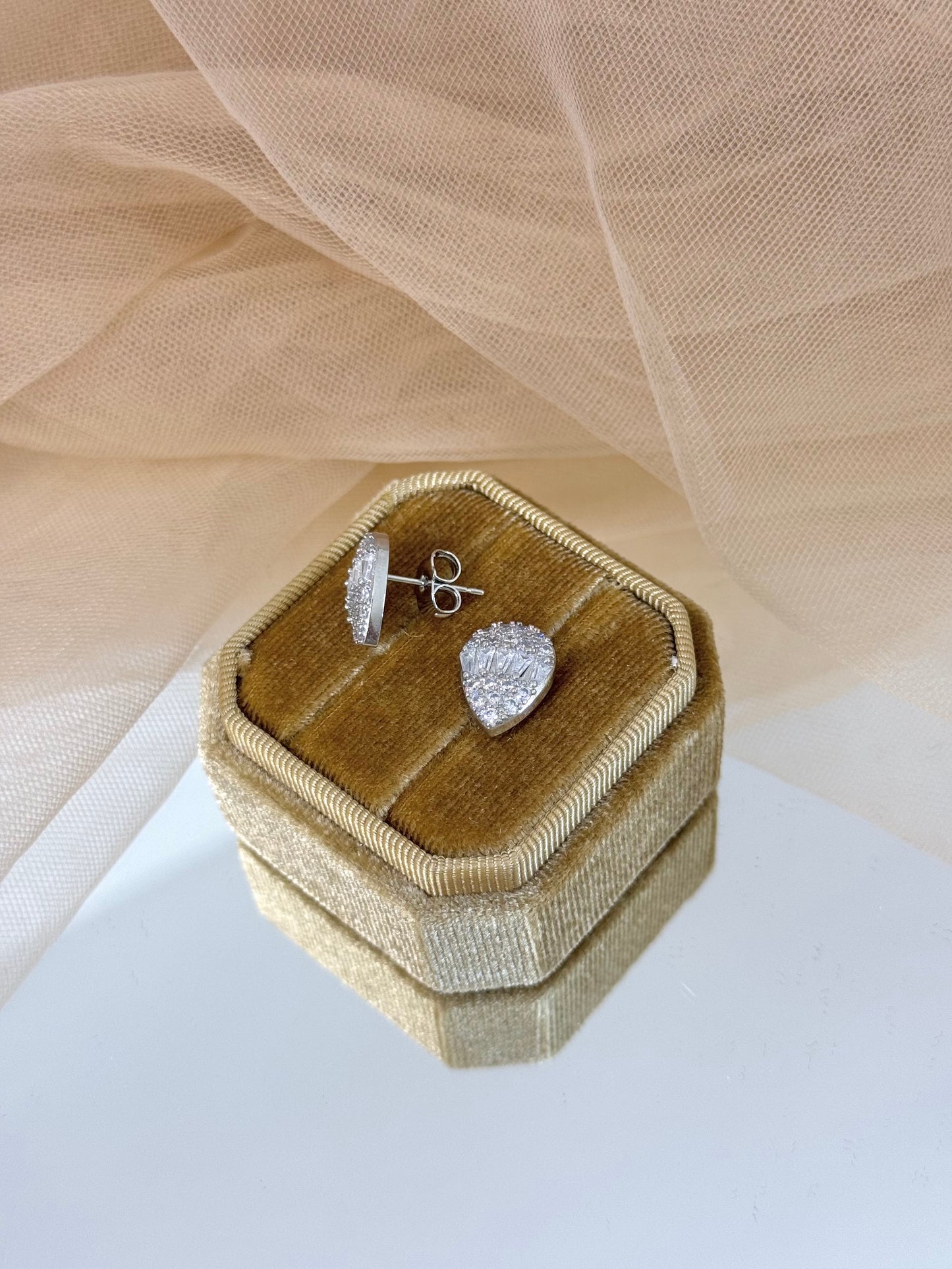 White Gold Earrings 3617