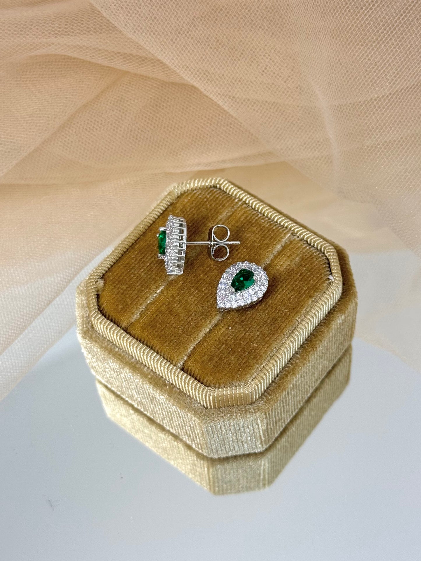 White Gold Earrings 1713