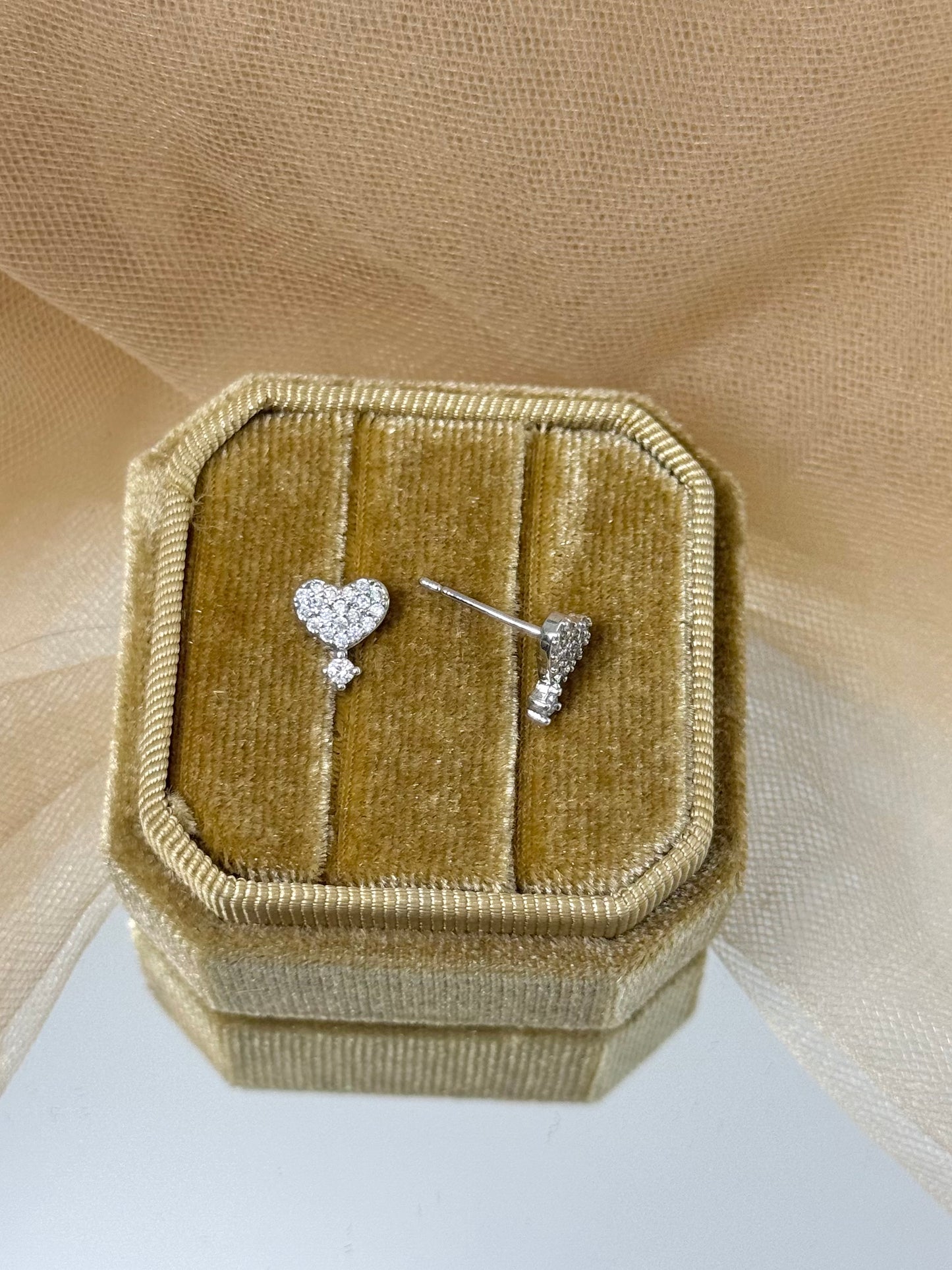 White Gold Earrings 4755