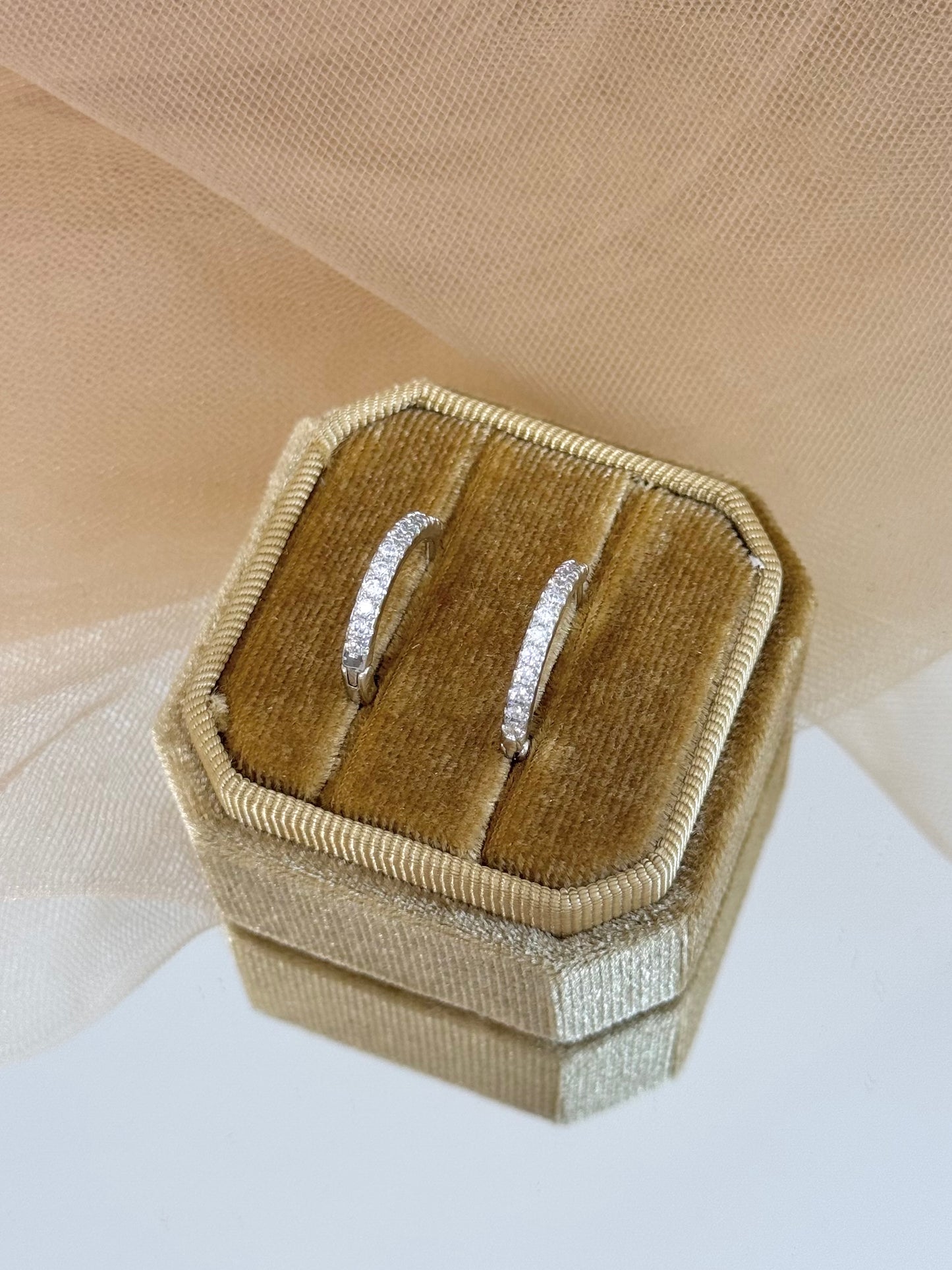 White Gold Earrings 3625