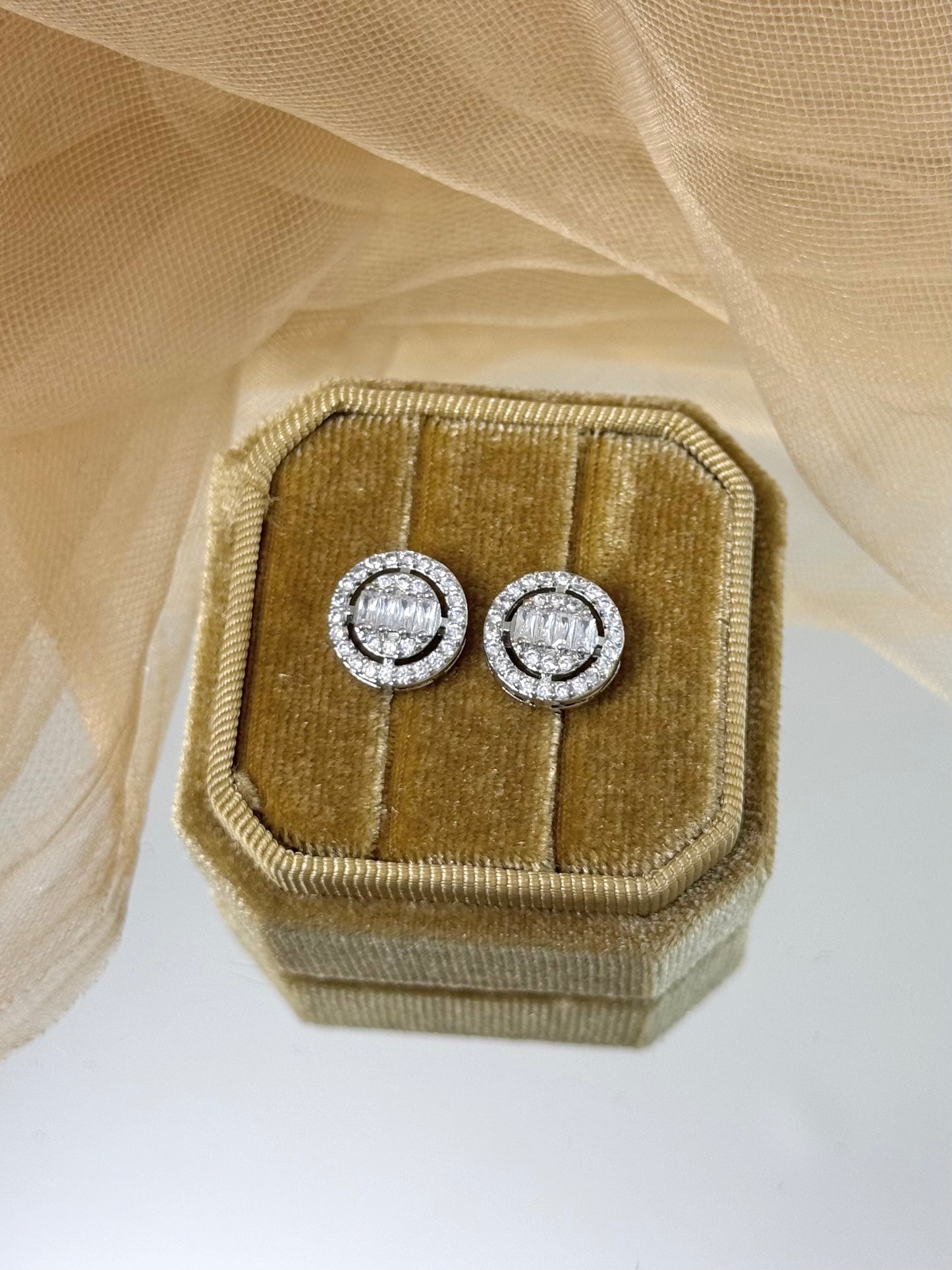 White Gold Earrings 4760