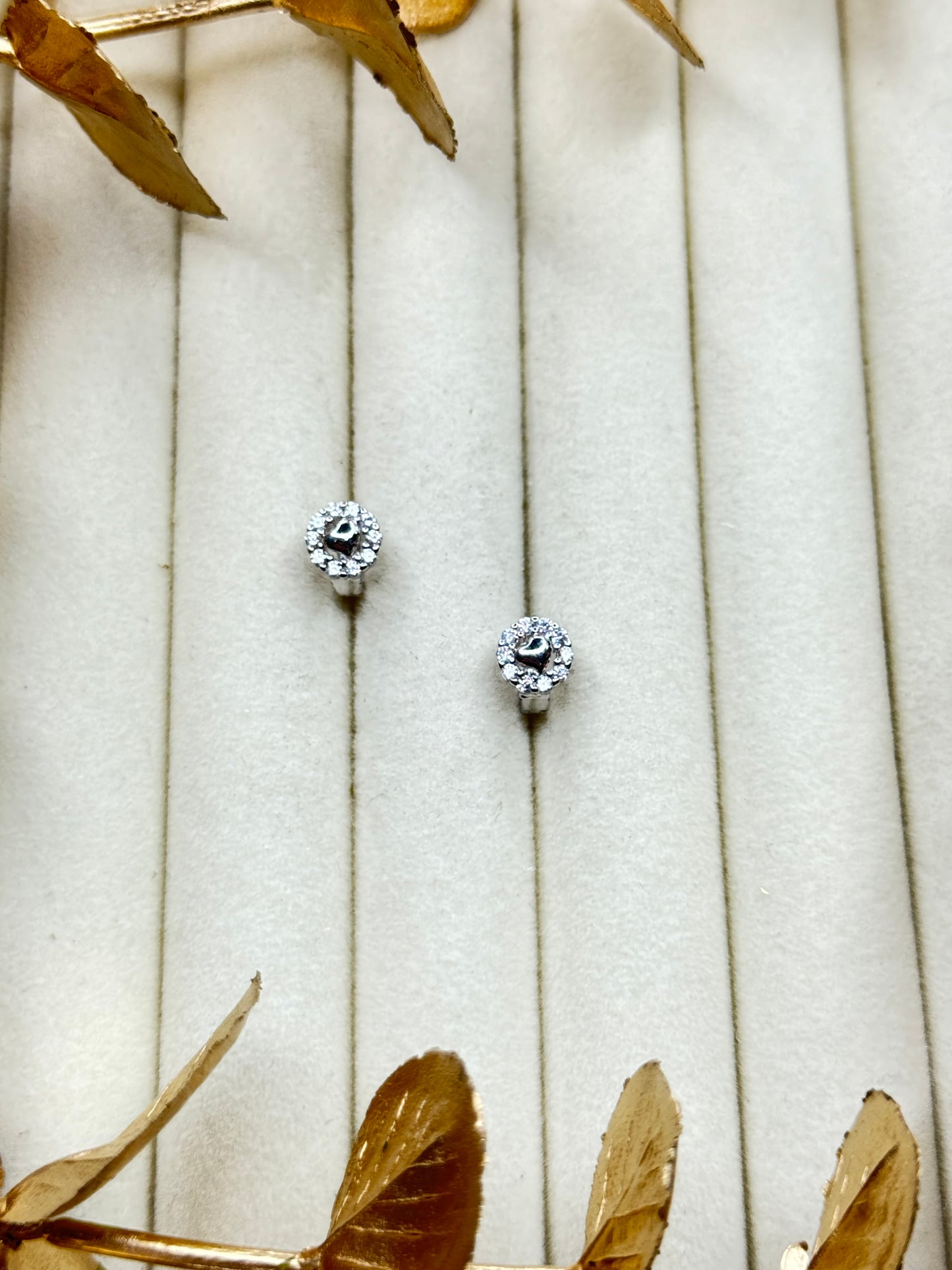 White Gold Earrings 1692