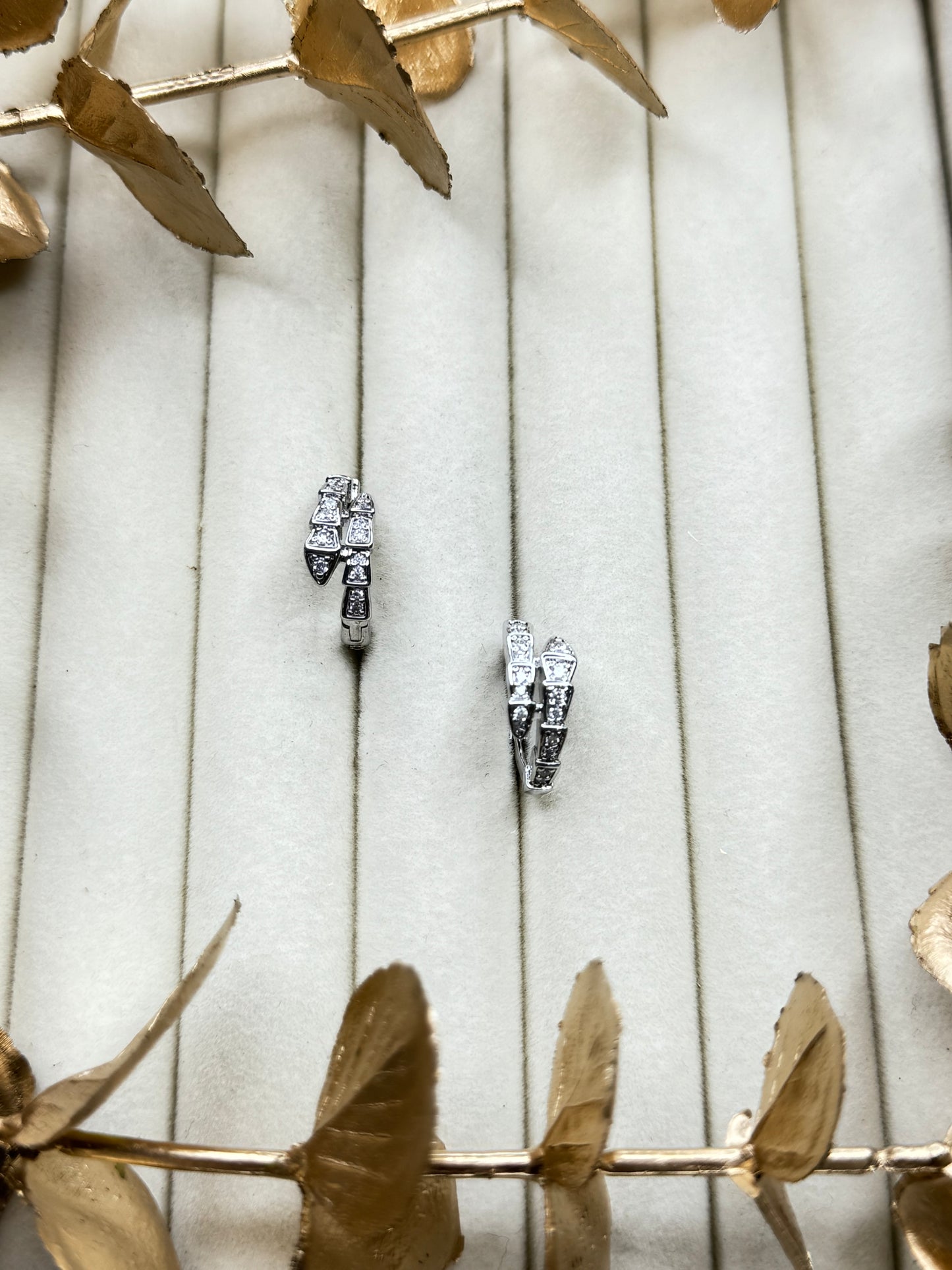 White Gold Earrings 1684