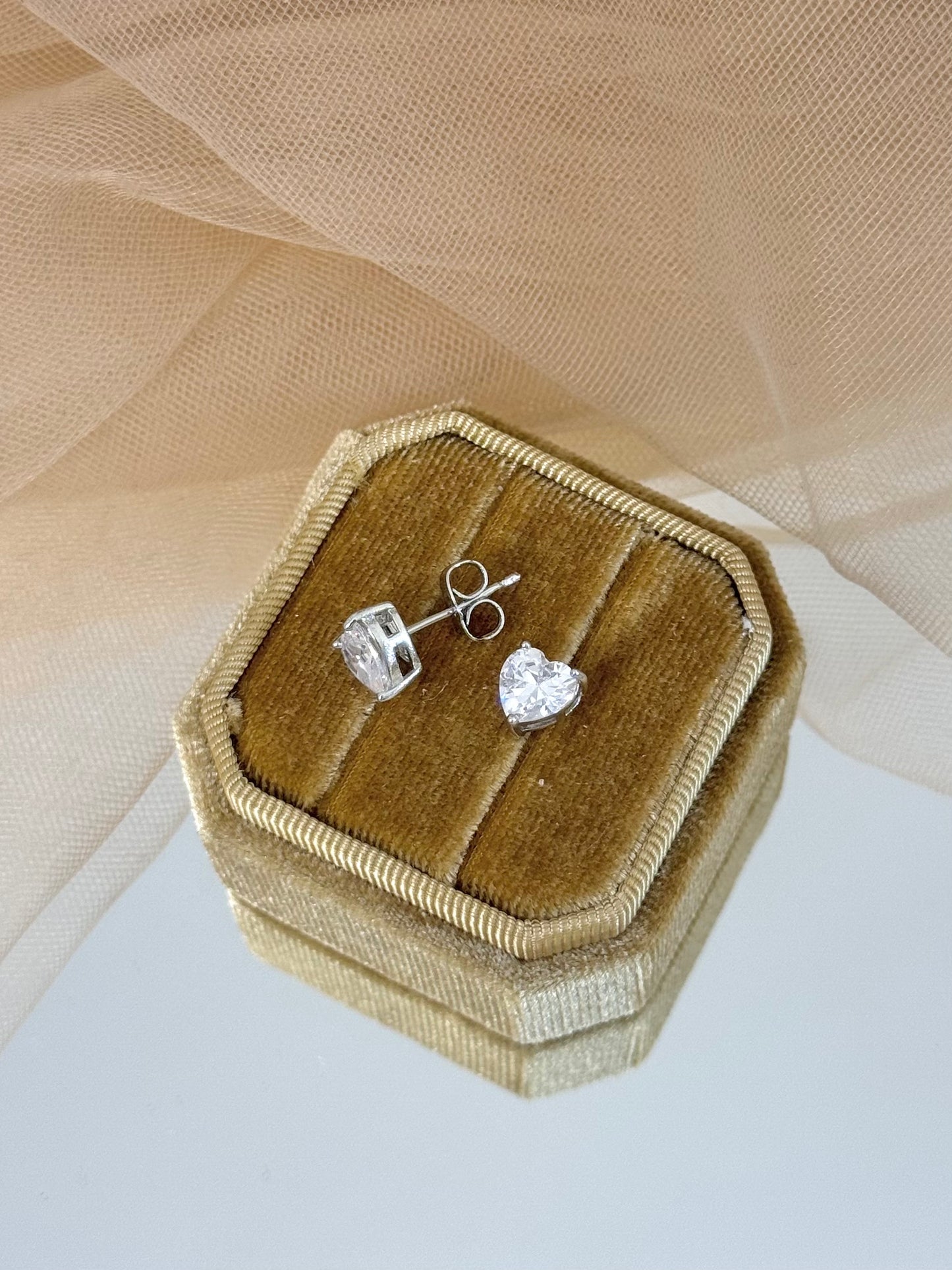 White Gold Earrings 3605