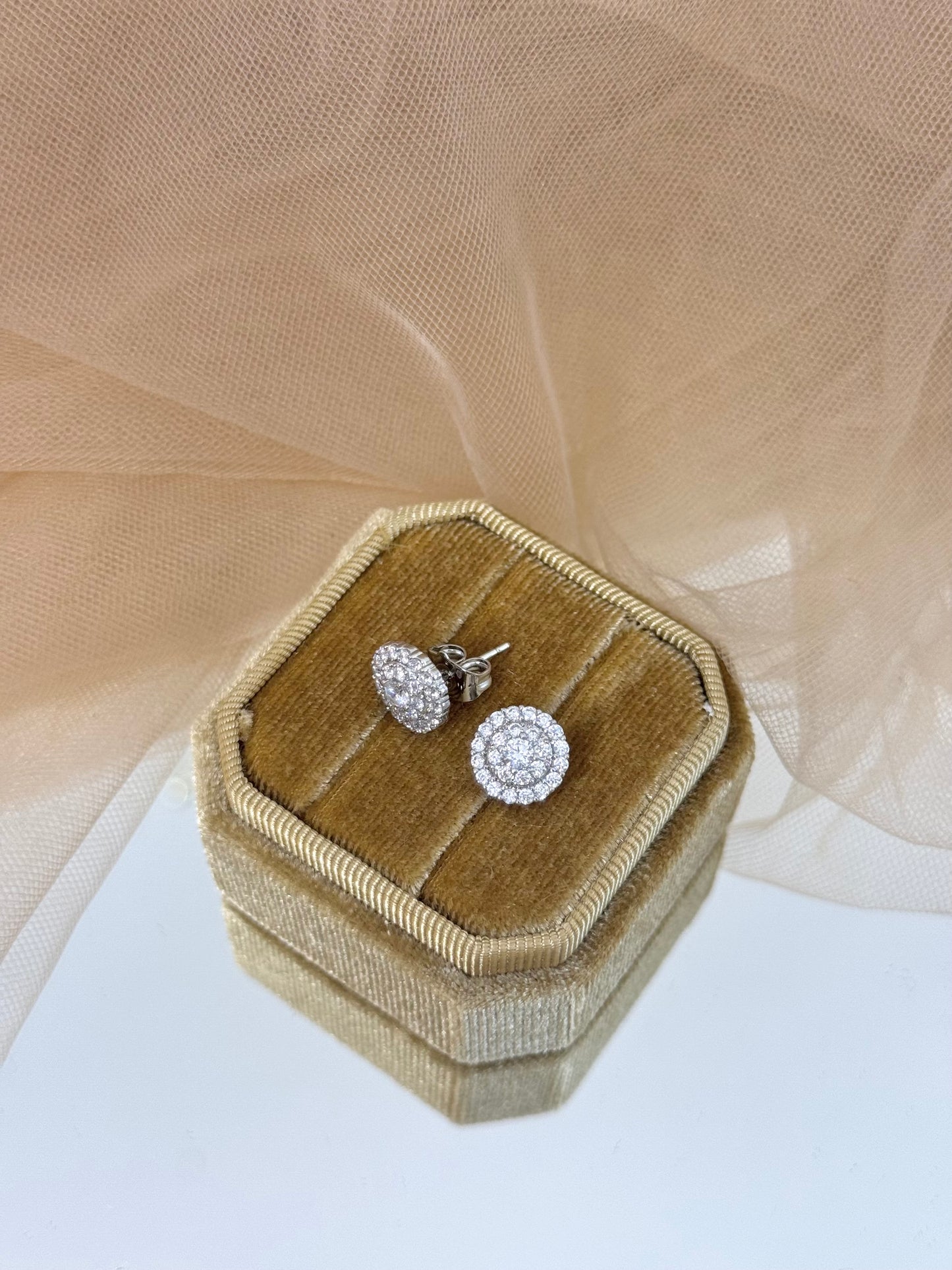 White Gold Earrings 4550