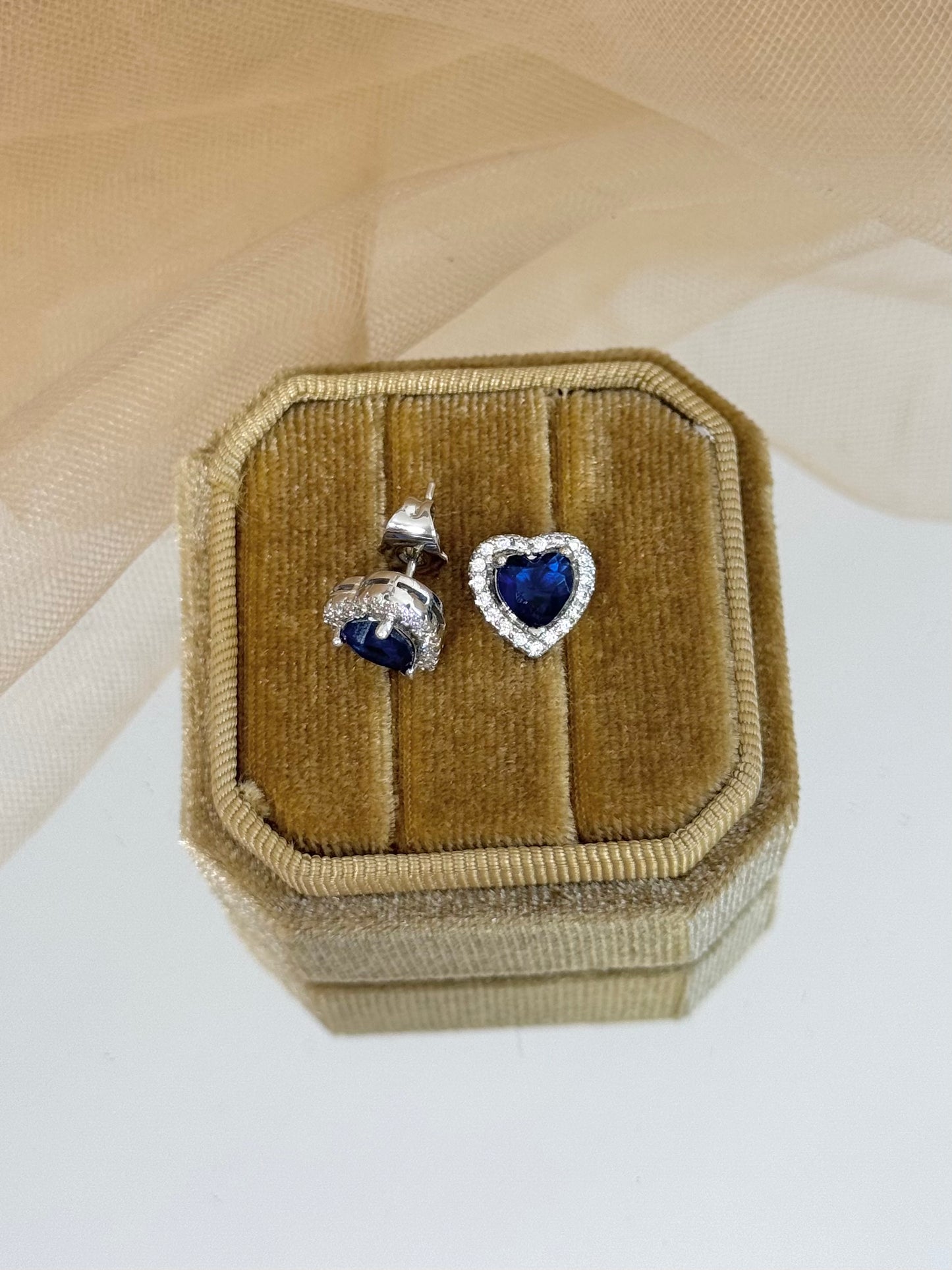 White Gold Earrings 4542