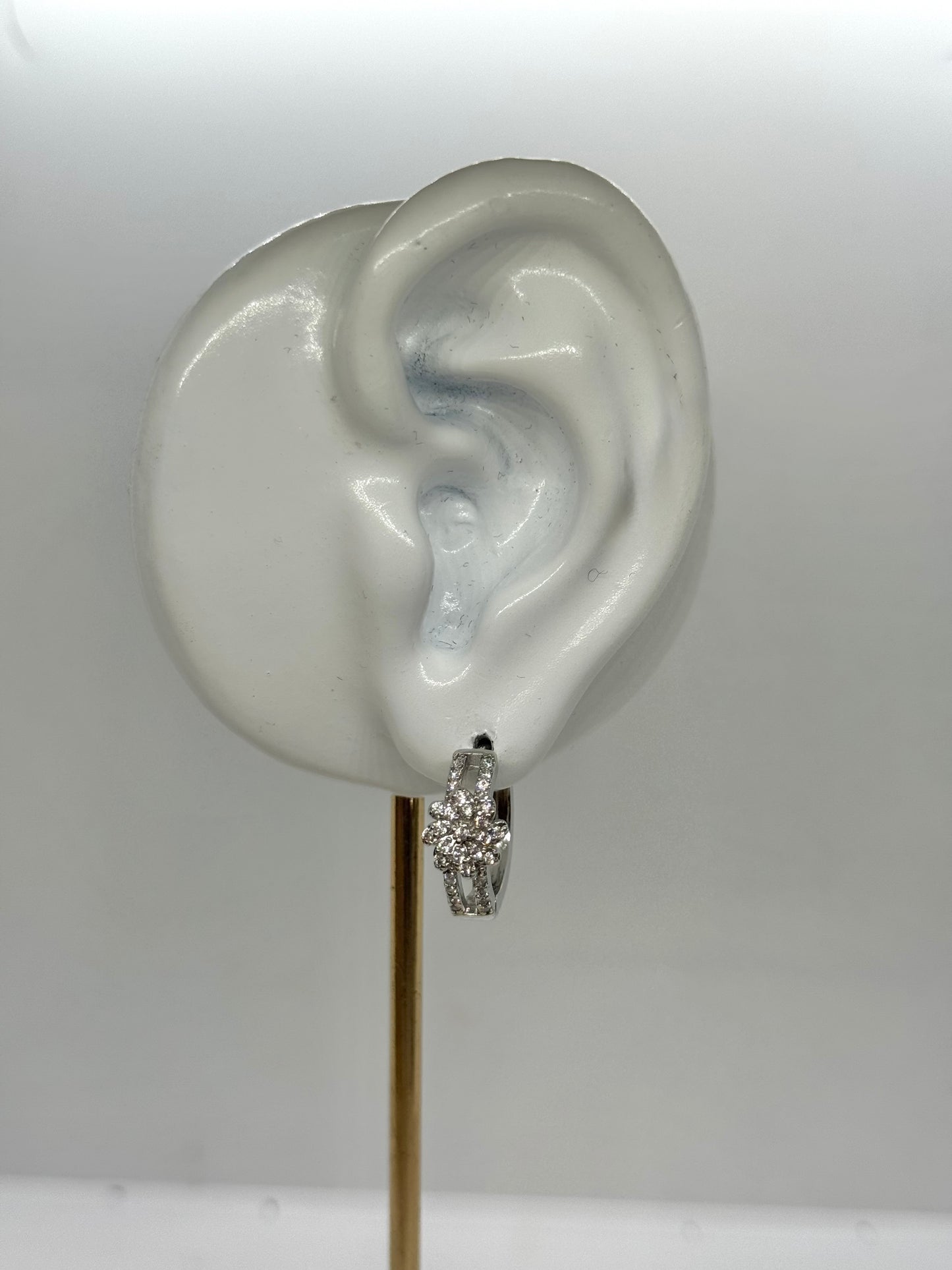 White Gold Earrings 4746