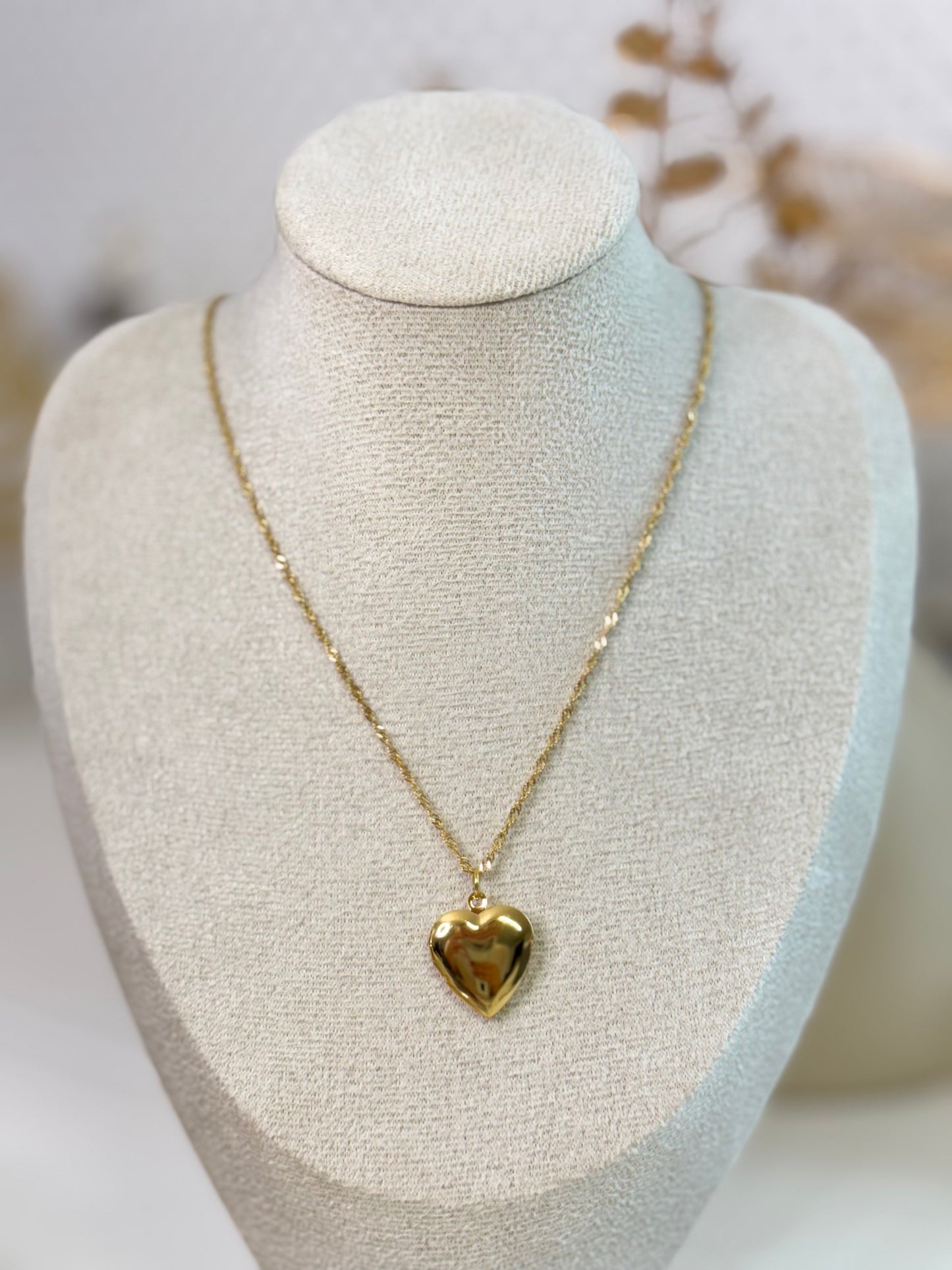 Gold Chain Necklace, Timeless Jewelry, Simple Necklace, Perfect Gift for Her
Elegant Necklace, Dainty Jewelry, Classic Gold Chain, Fashion Accessories
Sleek Necklace, Trendy Jewelry, Lightweight Chain, Stylish Gift Idea
Statement Necklace, Modern Jewelry, Versatile Chain, Women's Fashion Necklace
Luxury Necklace, Hypoallergenic Jewelry, Durable Chain, Non-Tarnish Necklace
Chic Necklace, Birthday Gift, Anniversary Jewelry, Must-Have Accessory