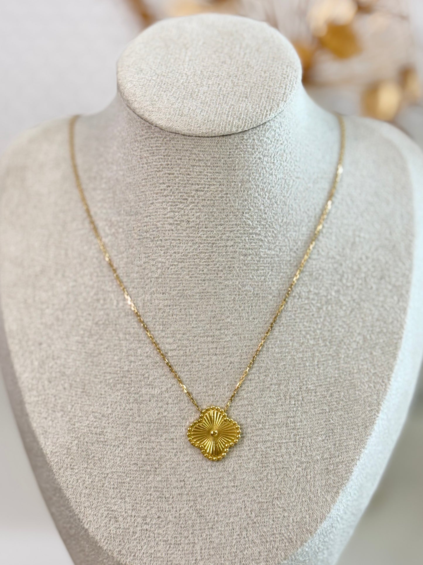 Flat Chain Necklace, Minimalist Jewelry, Everyday Necklace, Layering Necklace
Gold Chain Necklace, Timeless Jewelry, Simple Necklace, Perfect Gift for Her
Elegant Necklace, Dainty Jewelry, Classic Gold Chain, Fashion Accessories
Sleek Necklace, Trendy Jewelry, Lightweight Chain, Stylish Gift Idea
Statement Necklace, Modern Jewelry, Versatile Chain, Women's Fashion Necklace
Luxury Necklace, Hypoallergenic Jewelry, Durable Chain, Non-Tarnish Necklace
Chic Necklace, Birthday Gift, Anniversary Jewelry, Must-Hav