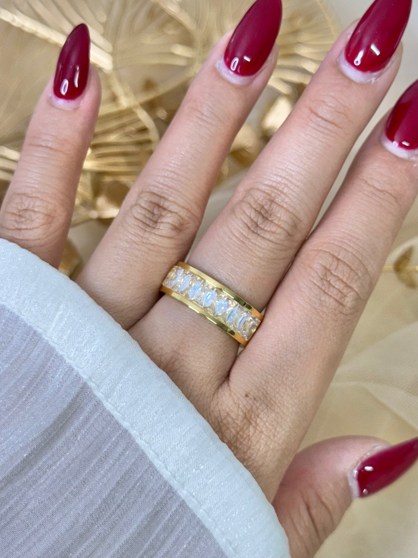 Ravina Ring 4112