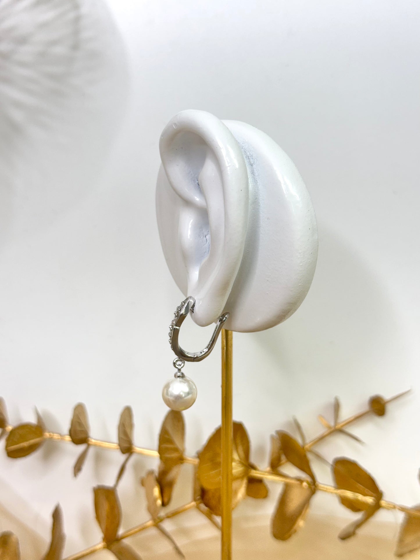 White Gold Earrings 1704