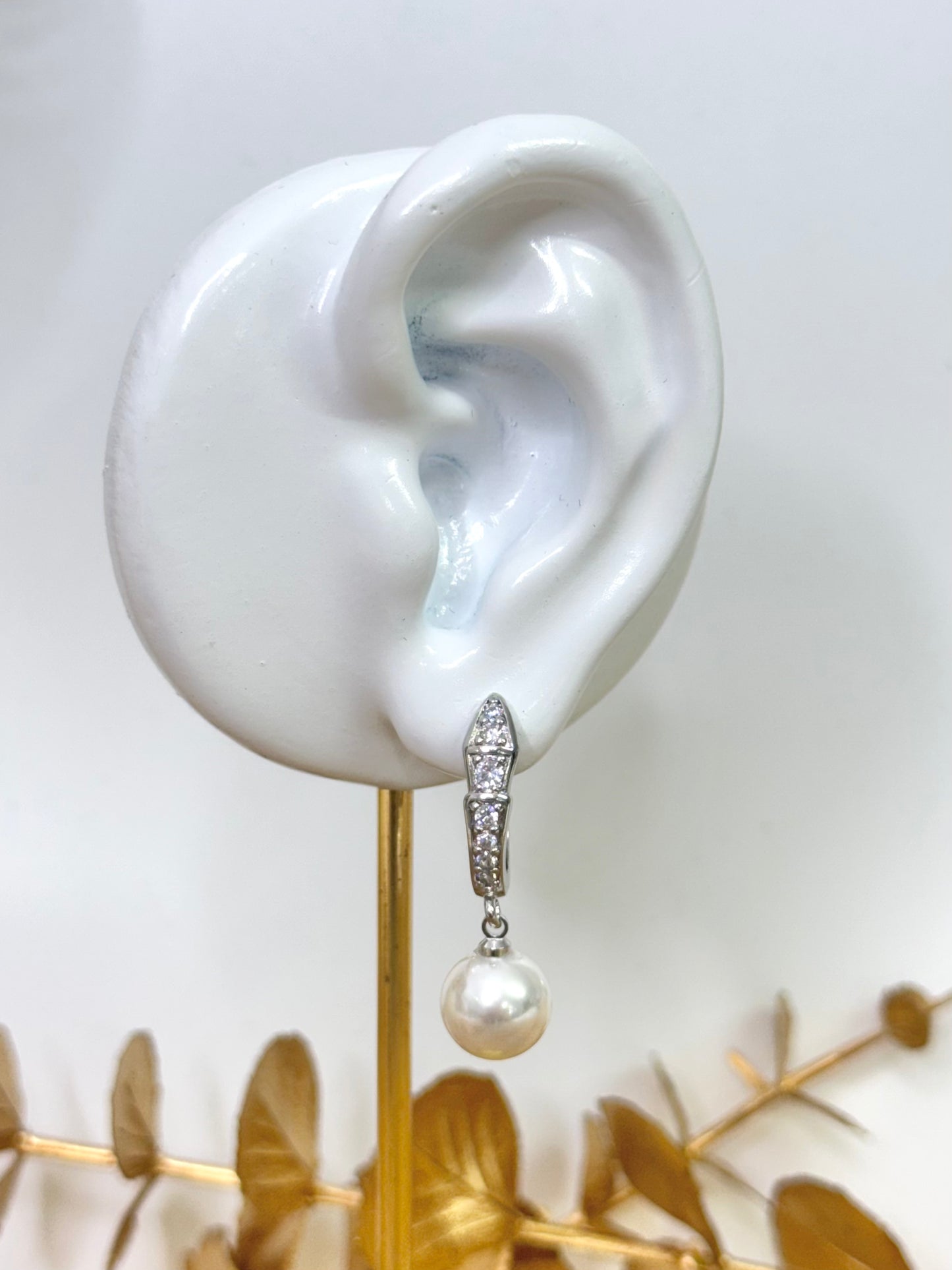 White Gold Earrings 1704