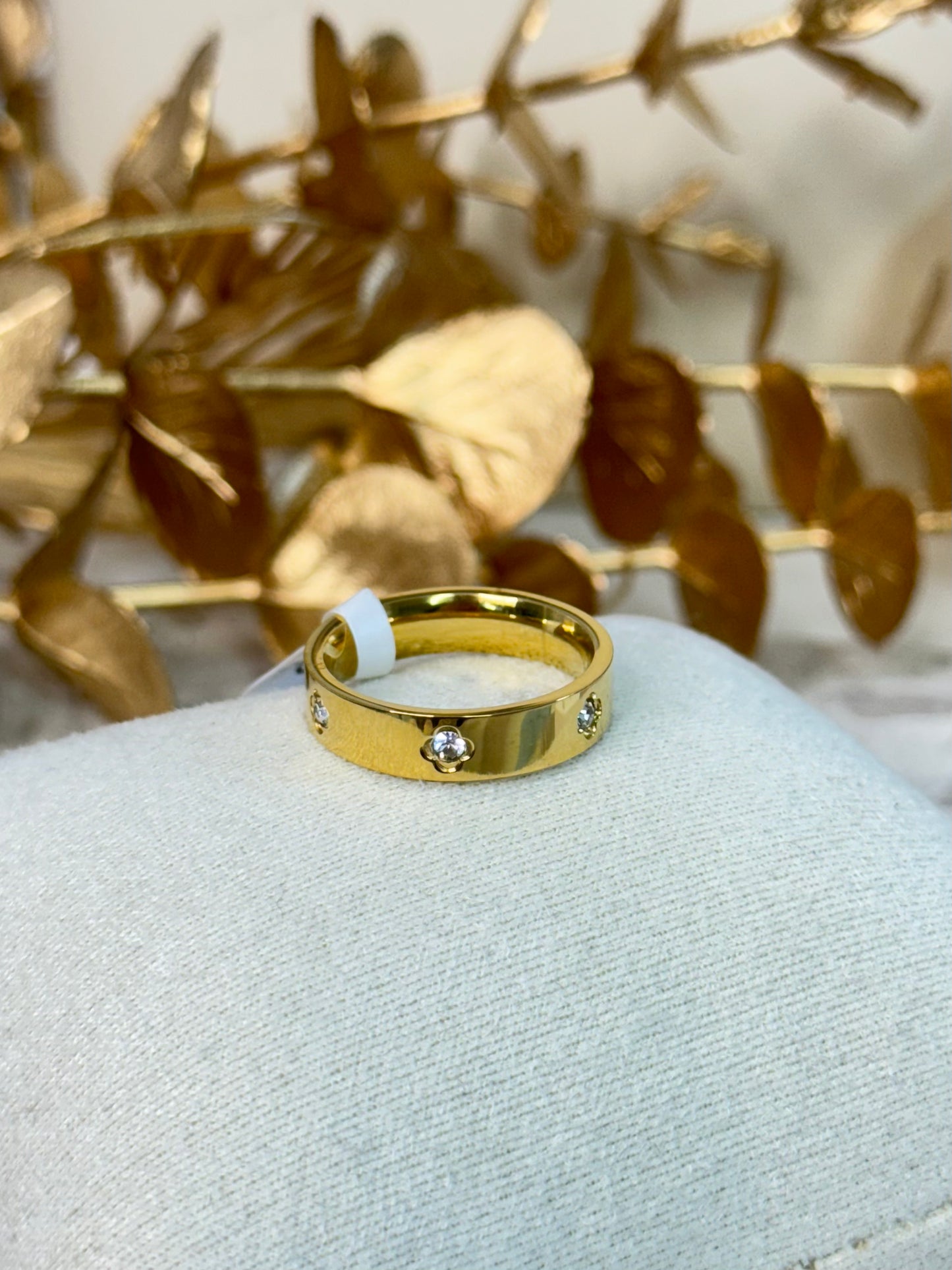 Misty Clover Ring 3308