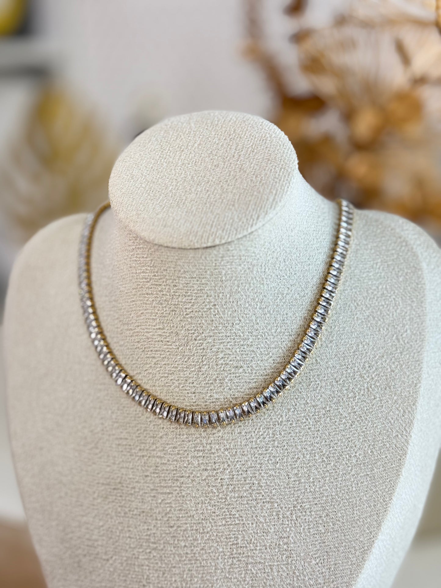 Flat Chain Necklace, Minimalist Jewelry, Everyday Necklace, Layering Necklace
Gold Chain Necklace, Timeless Jewelry, Simple Necklace, Perfect Gift for Her
Elegant Necklace, Dainty Jewelry, Classic Gold Chain, Fashion Accessories
Sleek Necklace, Trendy Jewelry, Lightweight Chain, Stylish Gift Idea
Statement Necklace, Modern Jewelry, Versatile Chain, Women's Fashion Necklace
Luxury Necklace, Hypoallergenic Jewelry, Durable Chain, Non-Tarnish Necklace
Chic Necklace