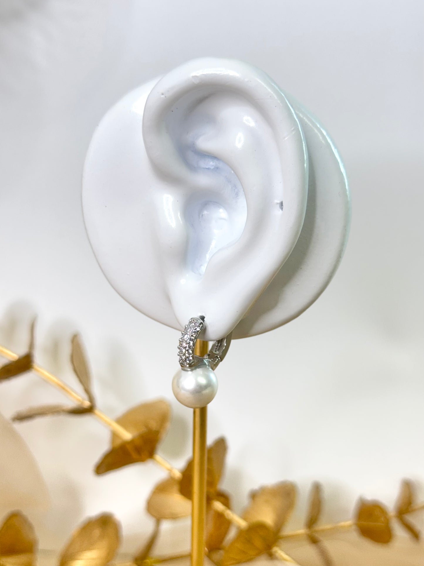 White Gold Earrings 4238