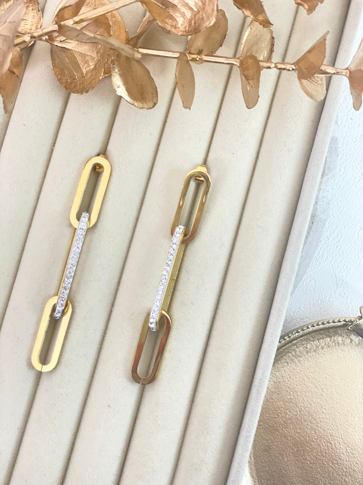Earrings 990