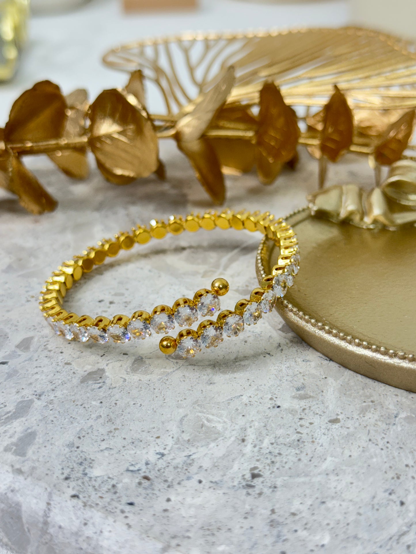Halona in Gold | Bangle 656