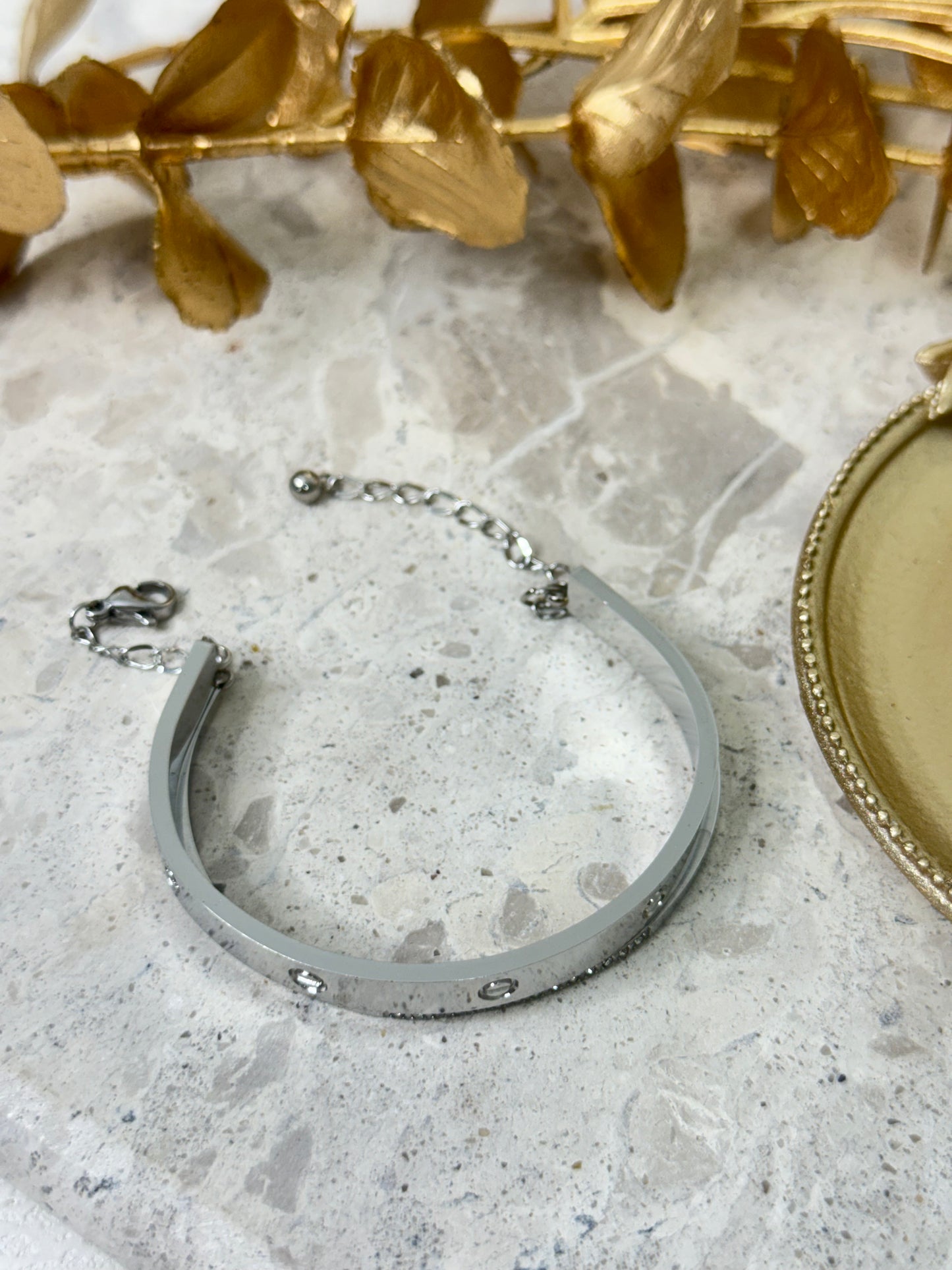 Bangle 657