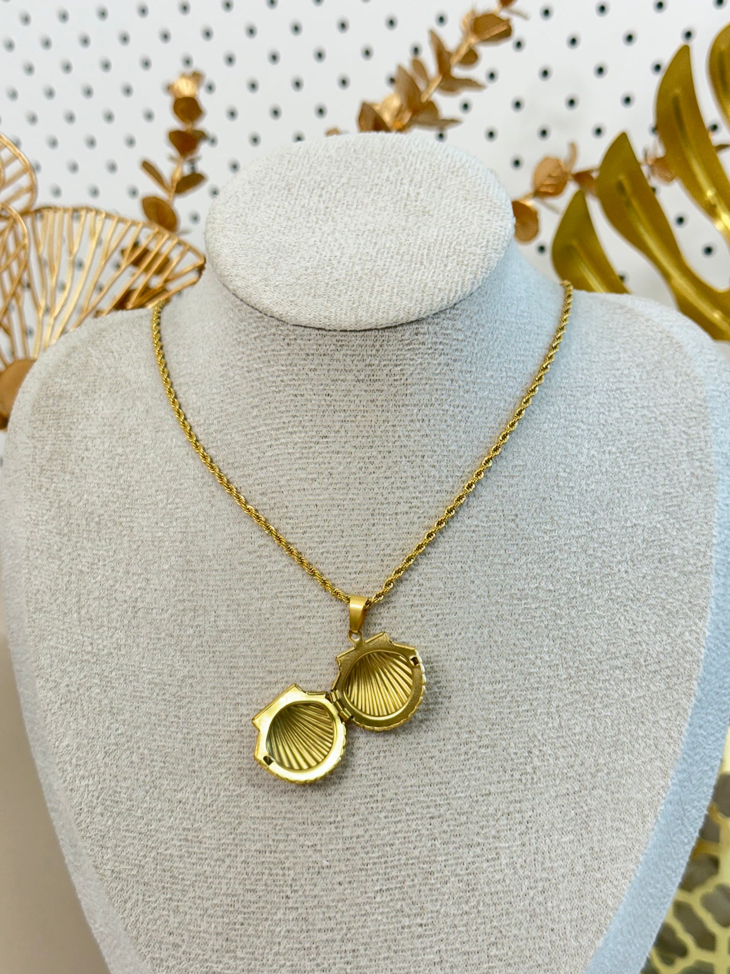 Isla Locket Necklace