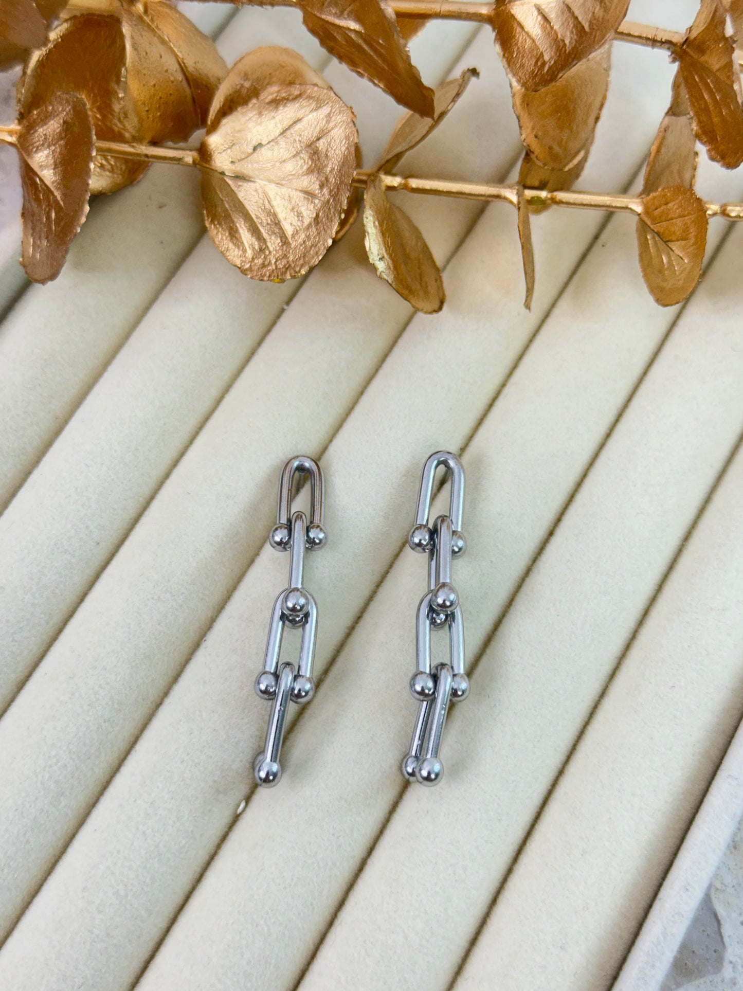 Earrings 1014