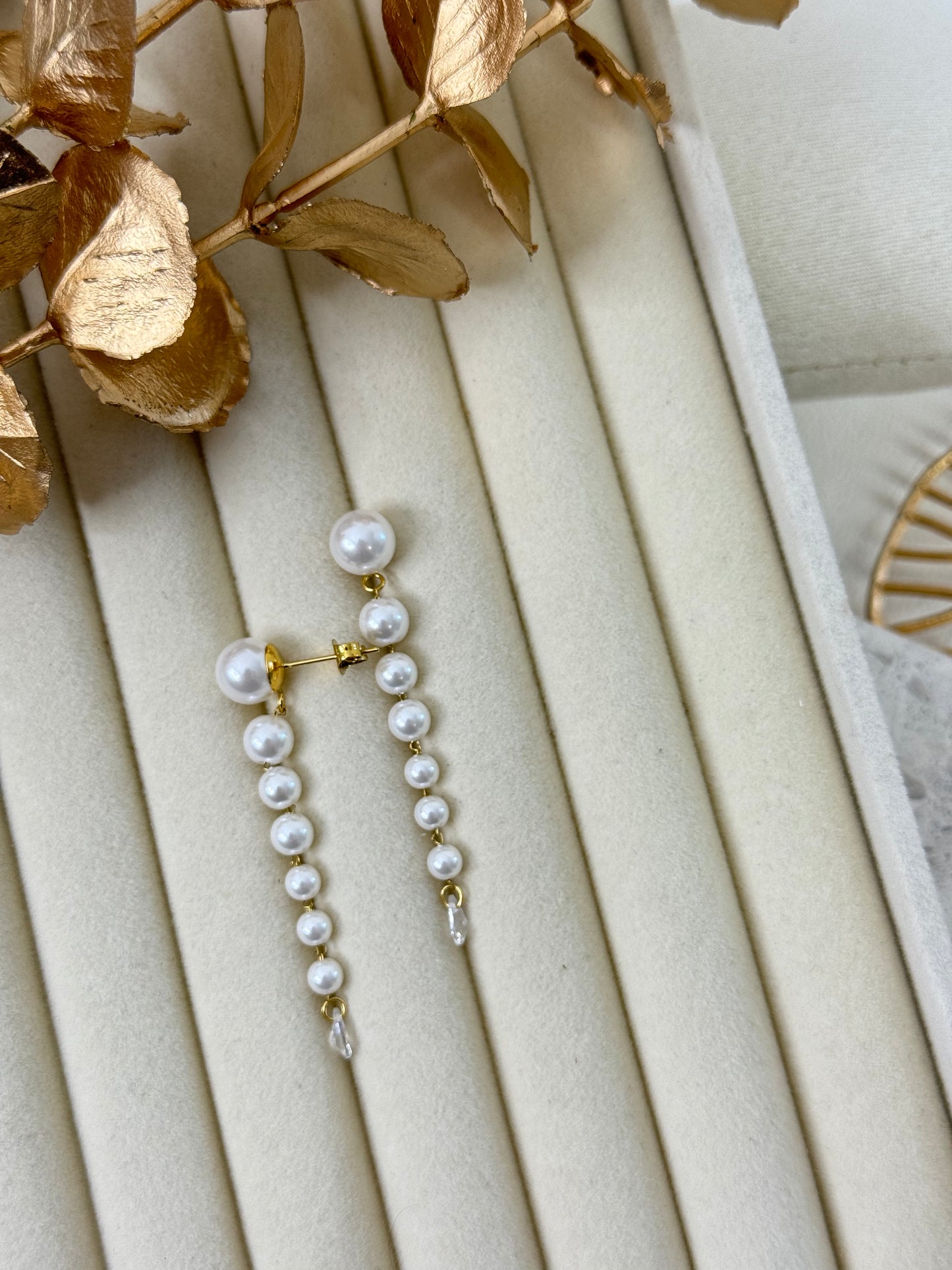 Quinn Pearl Earrings