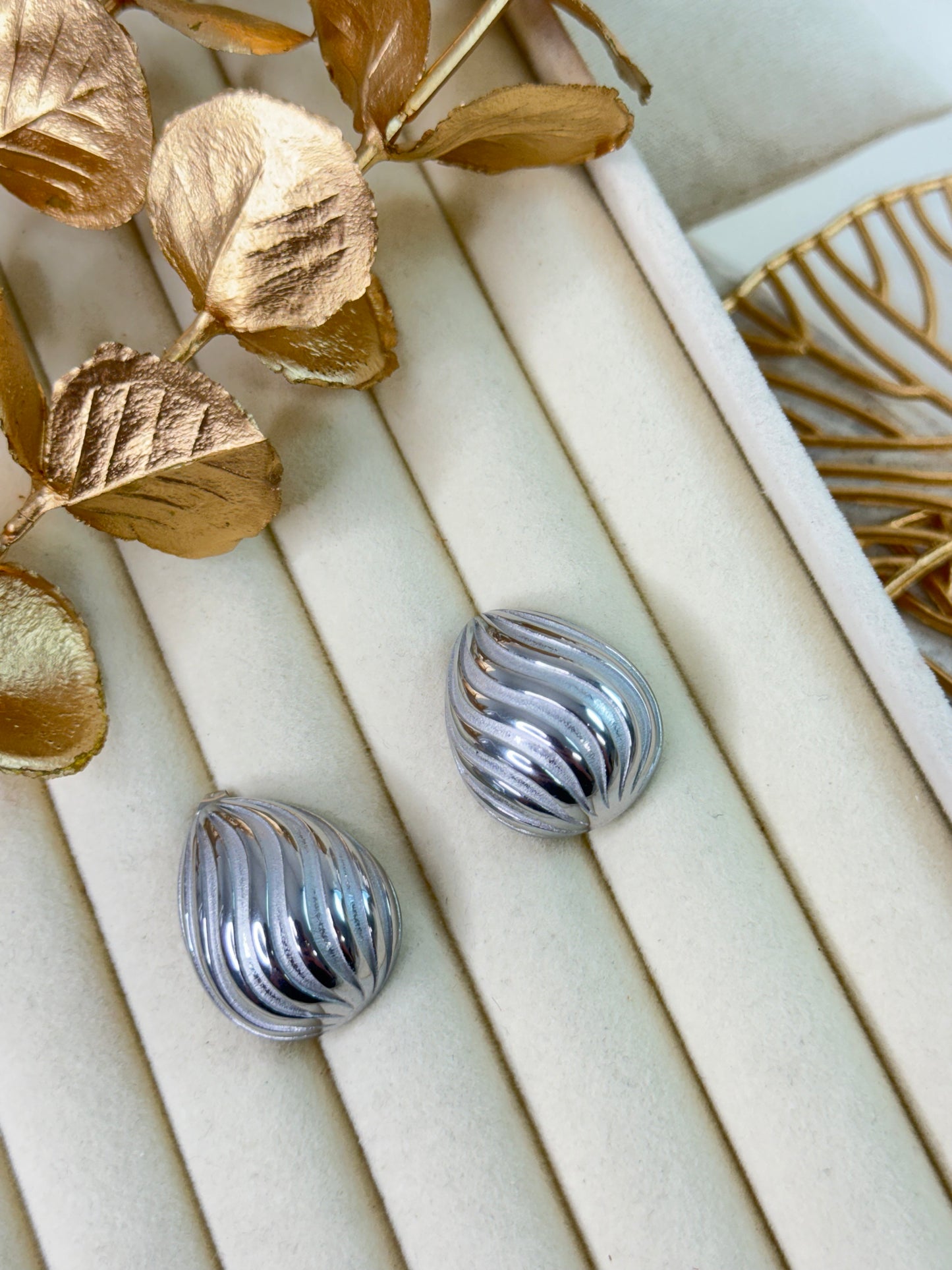 Earrings 1159