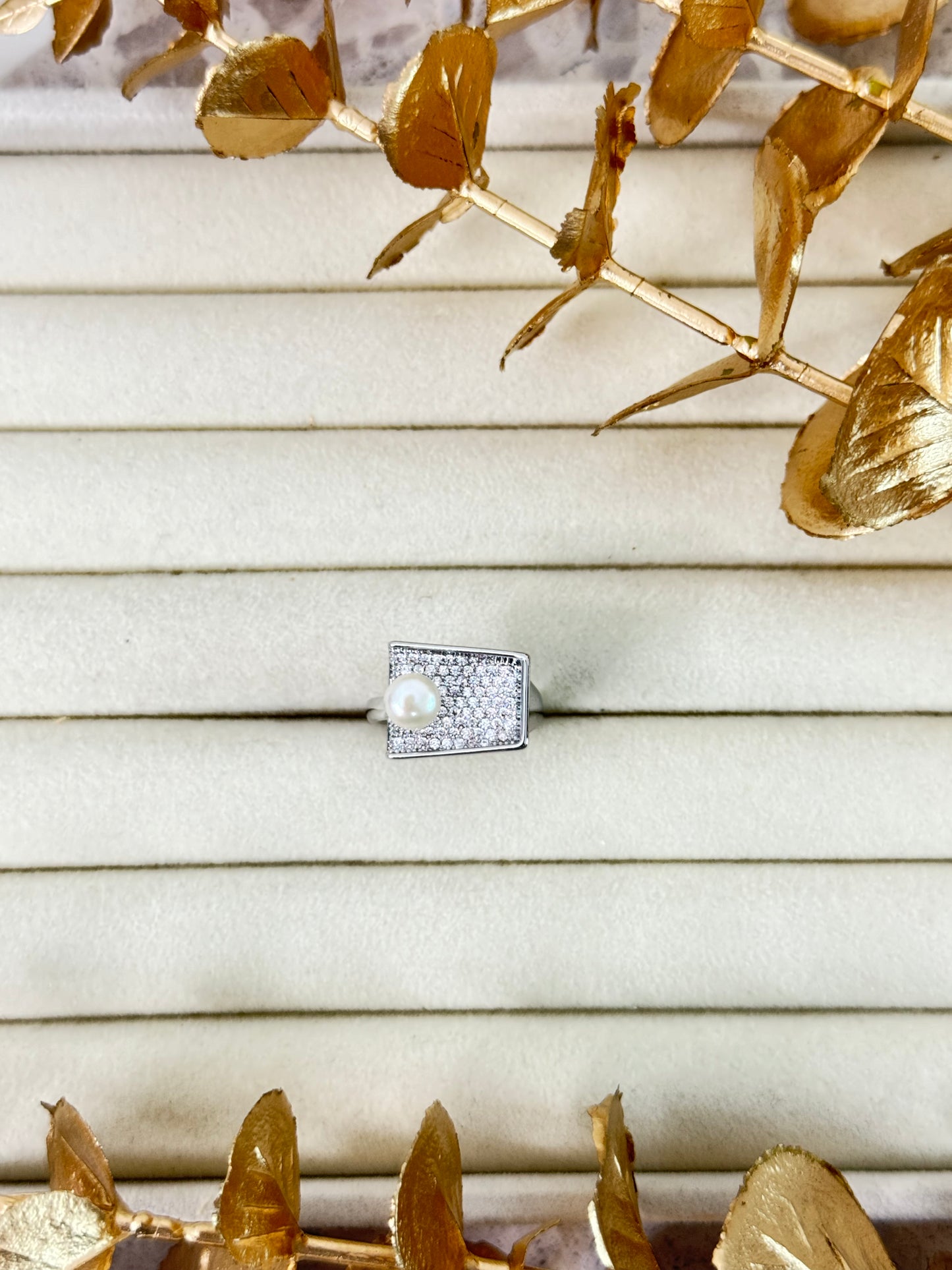 Ring 1403