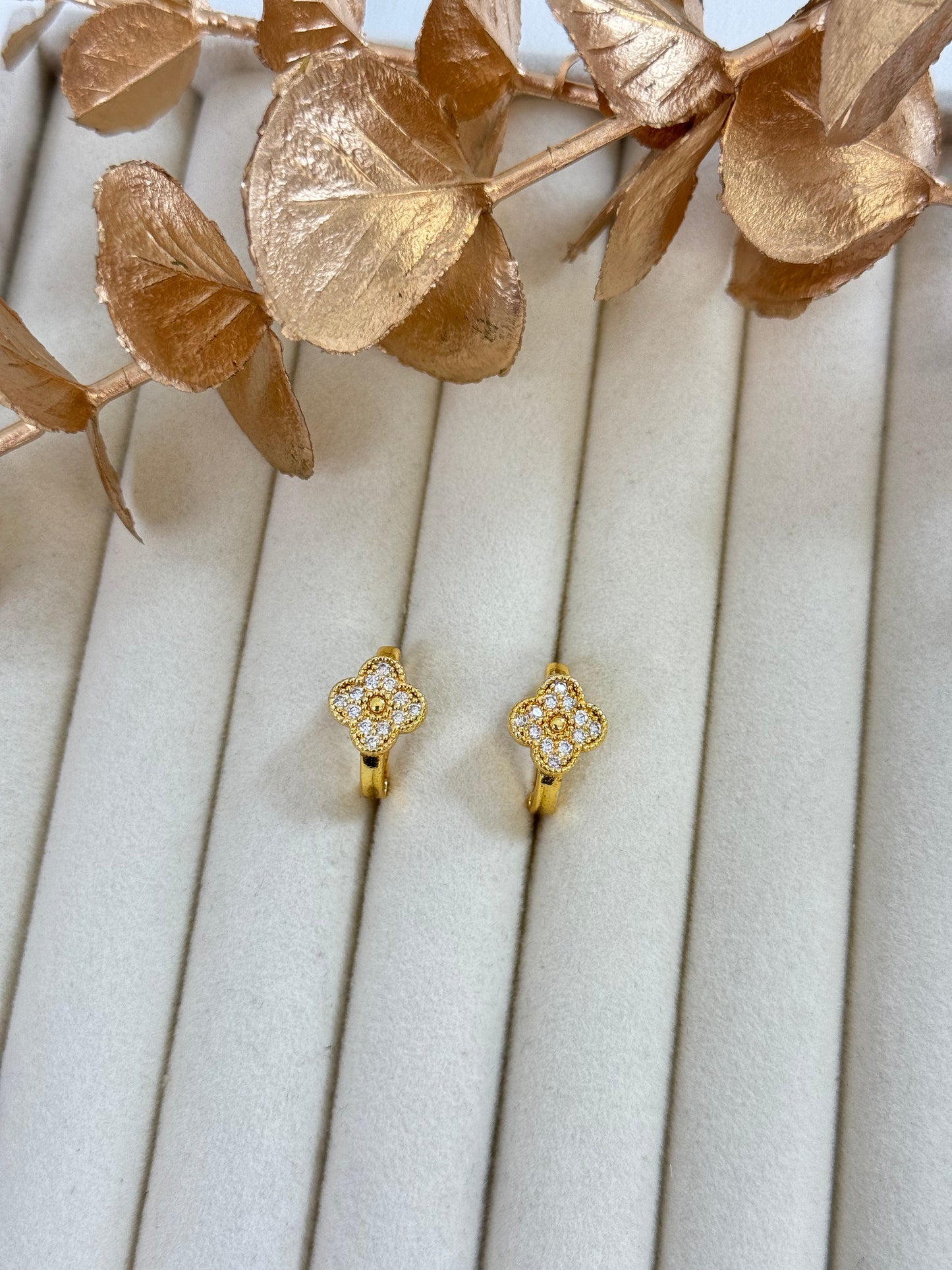 Yellow Gold Earrings 1908