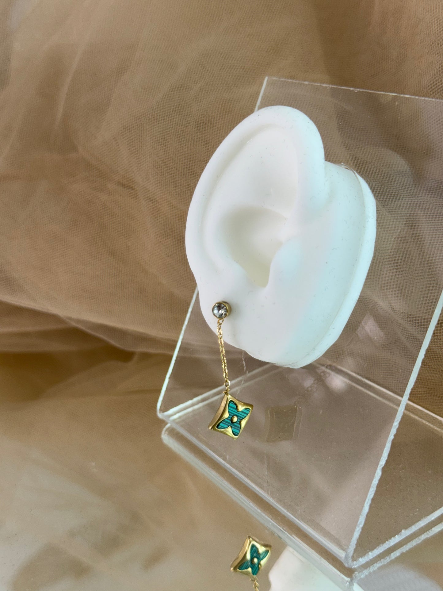 Naomi Dangling Earrings 2824